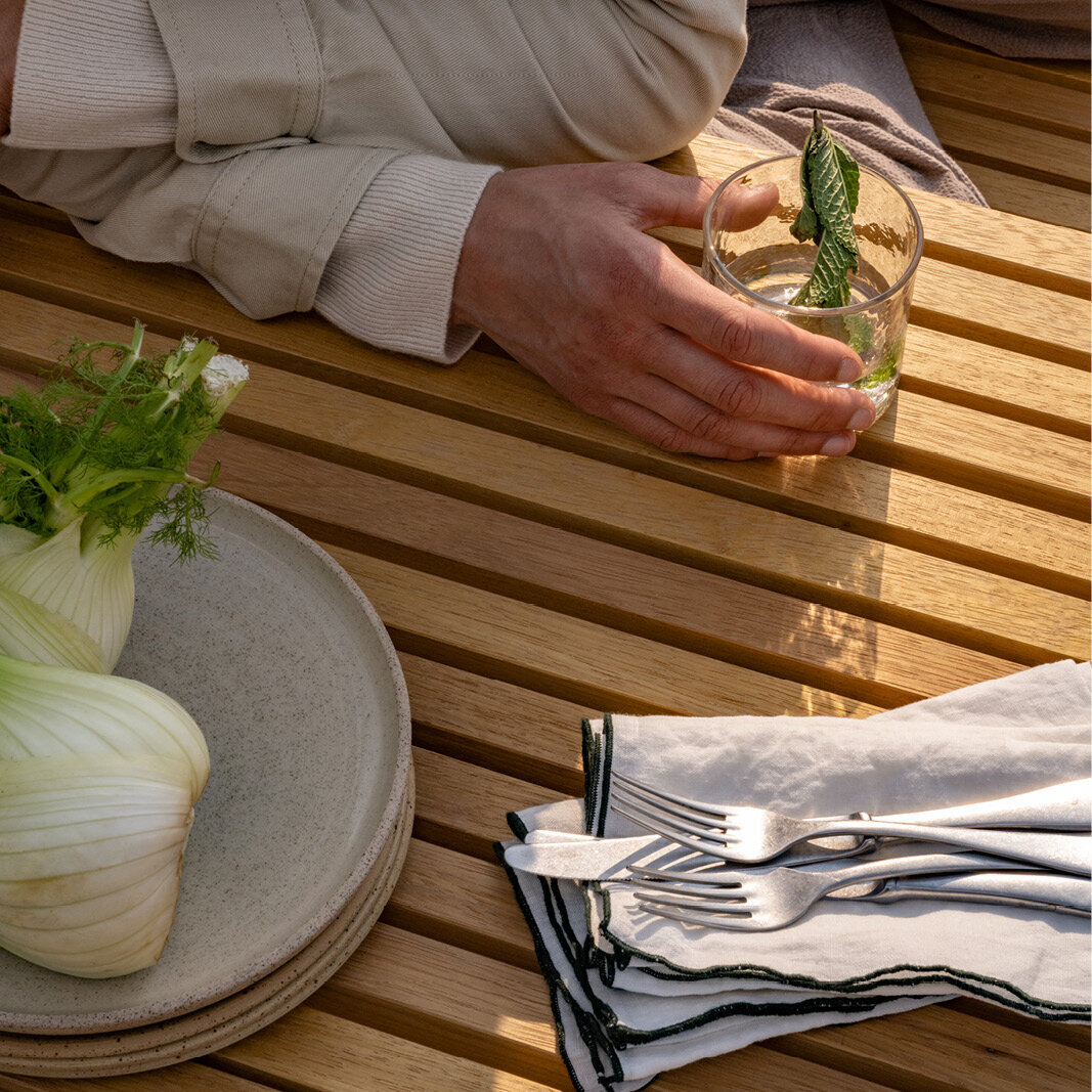 Design Dining Bench | Elements Outdoor Bench Iroko | Iroko | Studio HENK | 