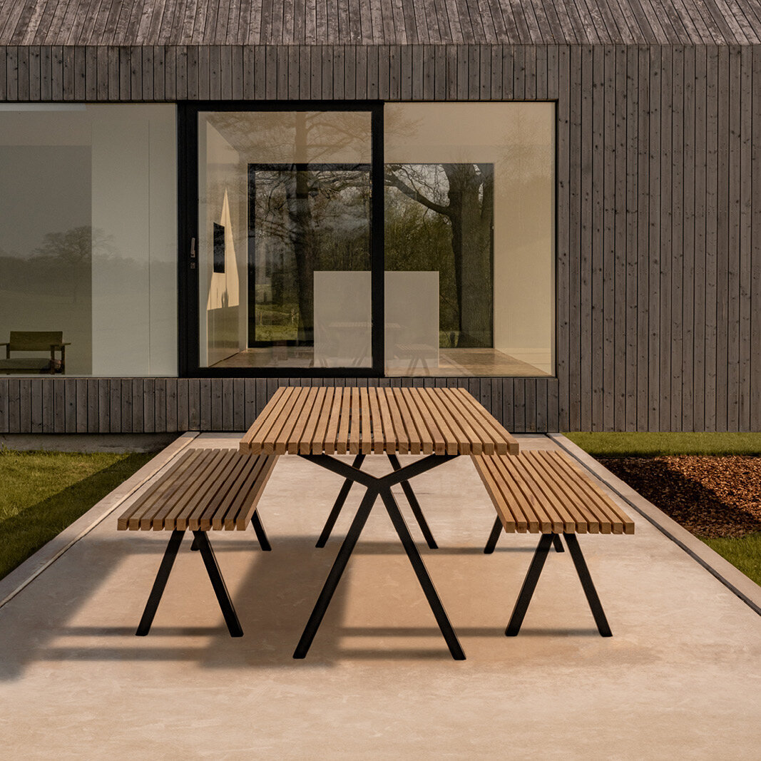 Design Dining Bench | Slim X-type Outdoor Bench Steel black powdercoating | Iroko | Studio HENK| 