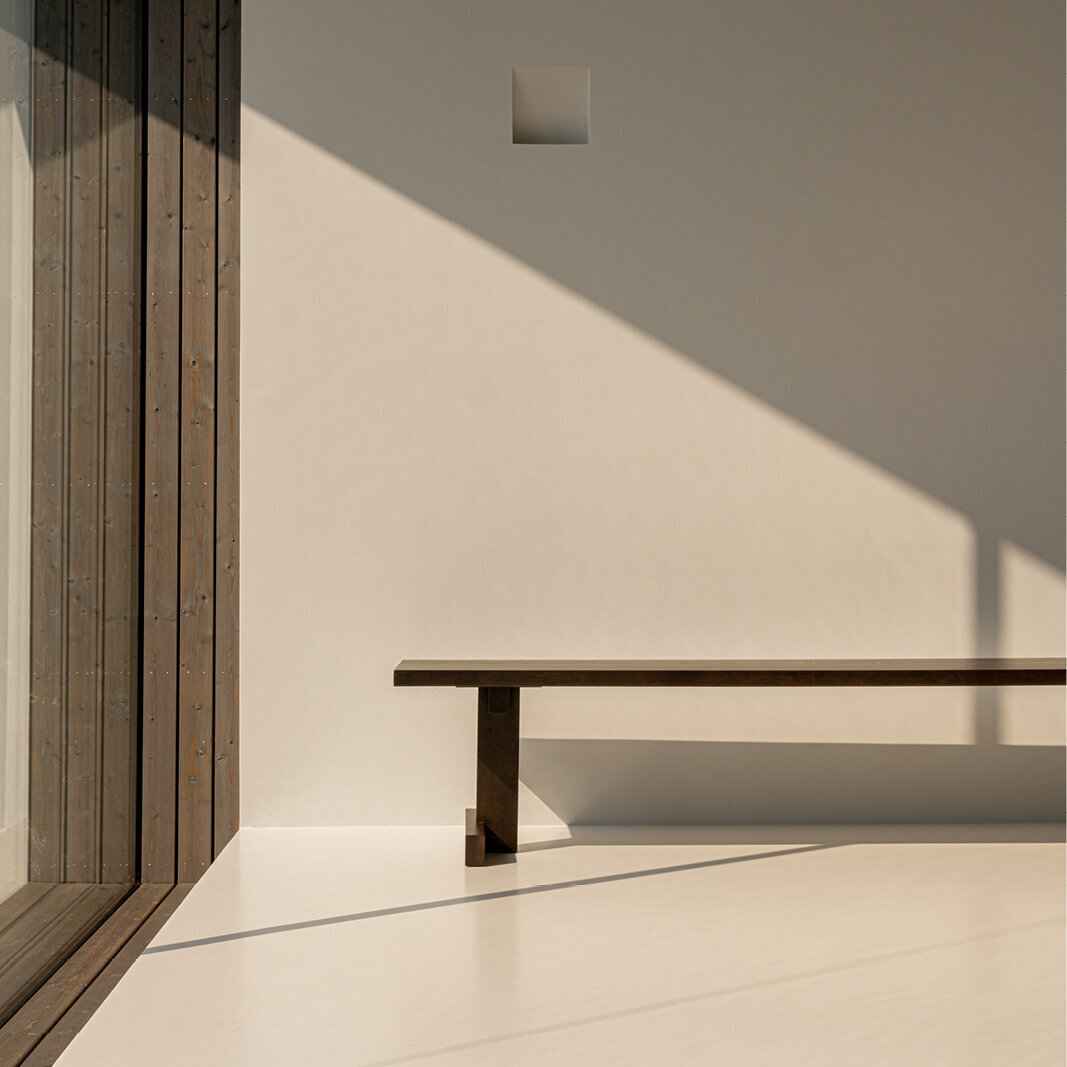 Design Dining Bench | Base Bench Oak smoked stain | Oak smoked stain | Studio HENK| 