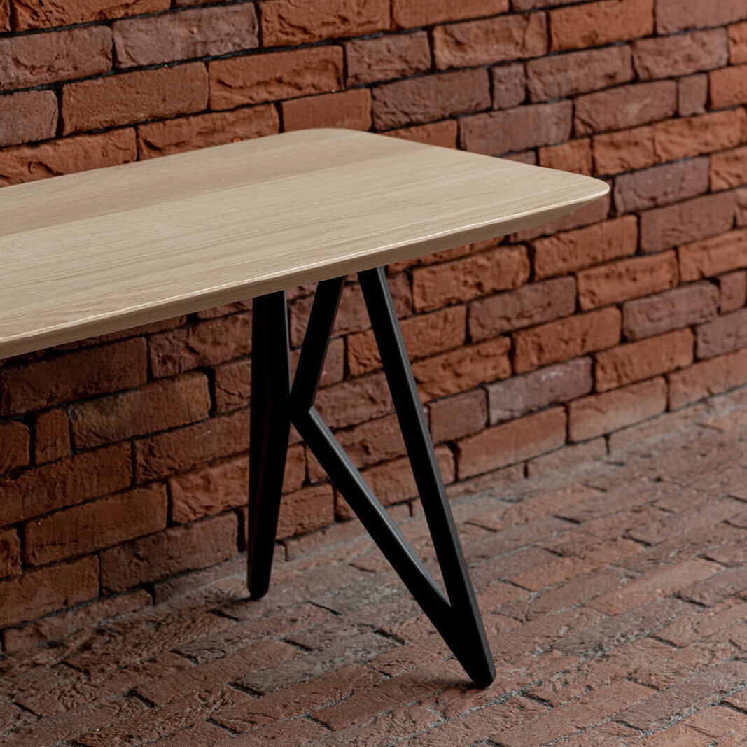 Design Dining Bench | Butterfly Bench Steel black powdercoating | Oak natural lacquer | Studio HENK | 
