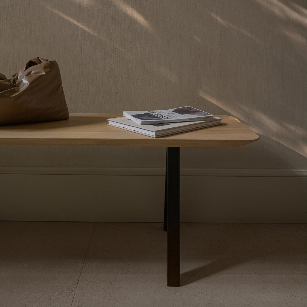 Design Dining Bench | Slim X-type Bench Steel black powdercoating | Oak hardwax oil natural light 3041 | Studio HENK| 