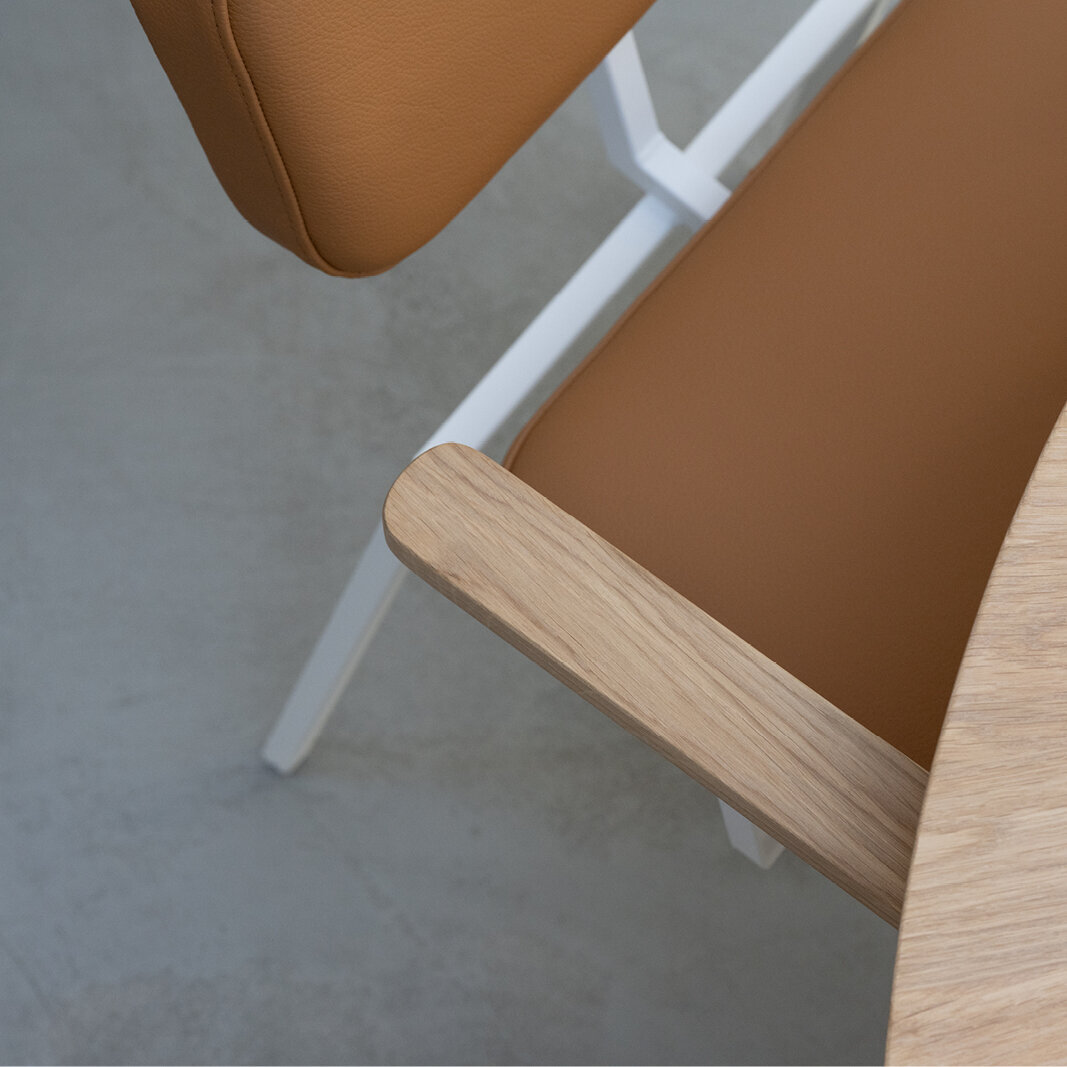 Design modern dining chair | Ode Chair with armrest Brown hemp plough01 | Studio HENK| 