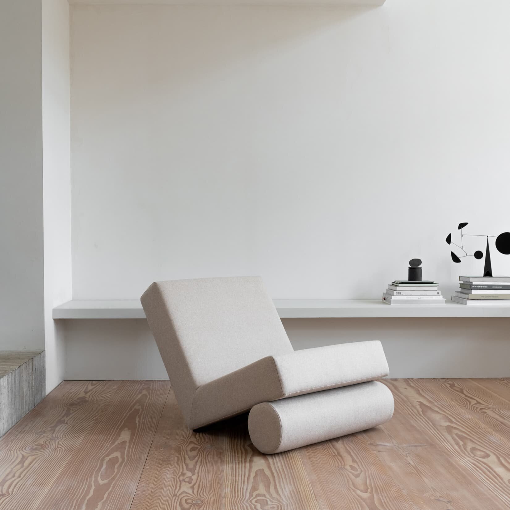 Design modern sofa | Lean lounge Chair 1 soil natural01 | Studio HENK | 