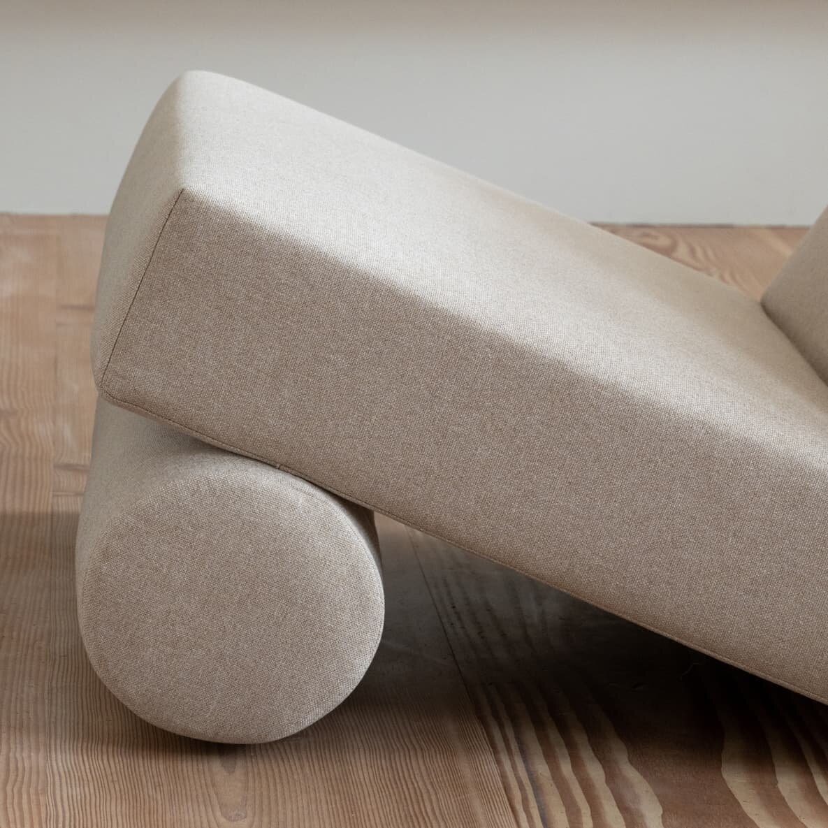 Design modern sofa | Lean lounge Chair 1 soil natural01 | Studio HENK | 