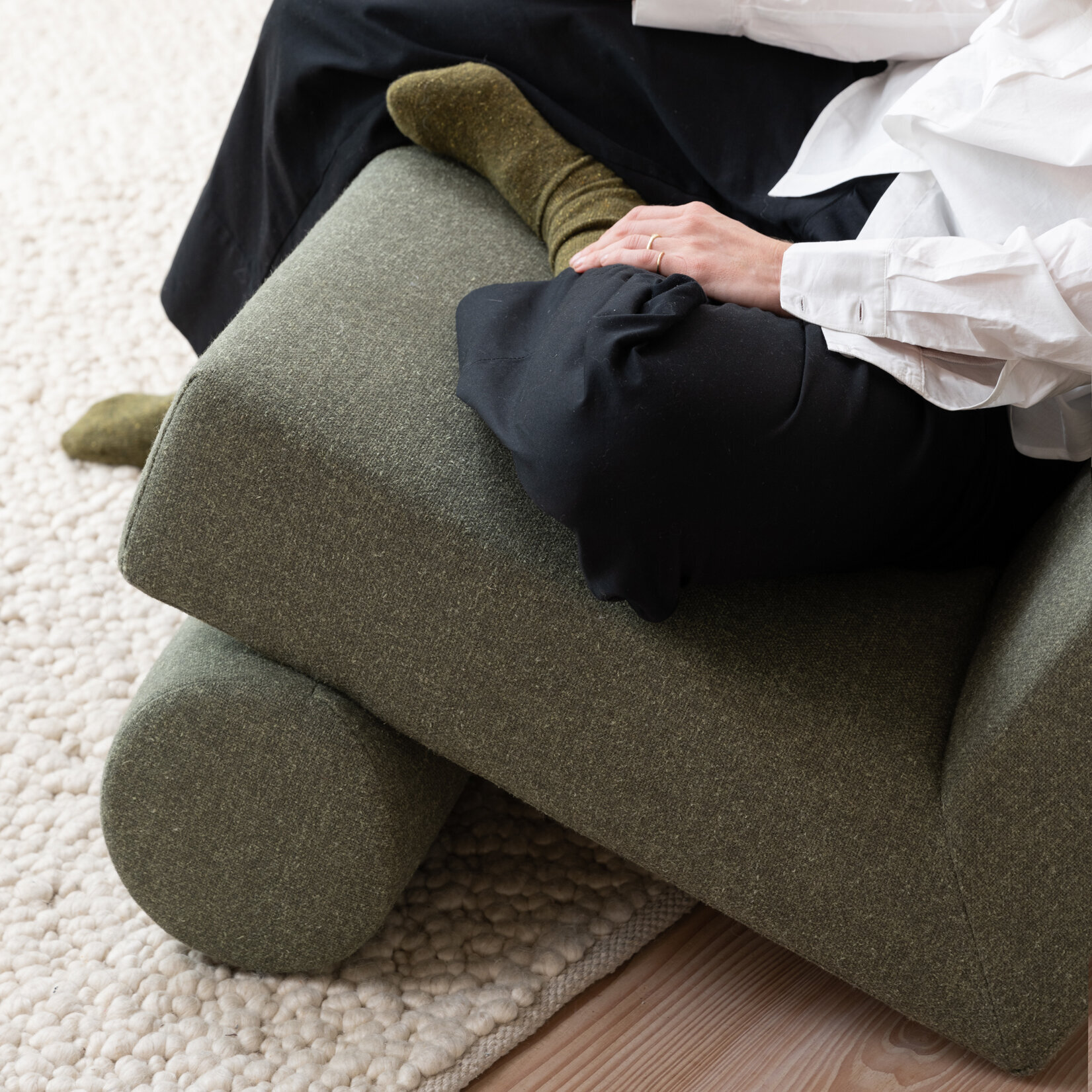 Design modern sofa | Lean lounge Chair 1 soil natural01 | Studio HENK | 