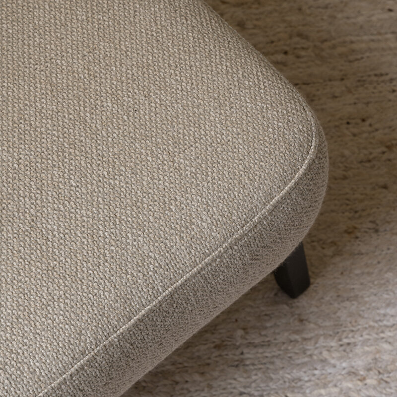 Design modern sofa | Ode lounge chair with armrest 1 facet beige1037 | Studio HENK | 