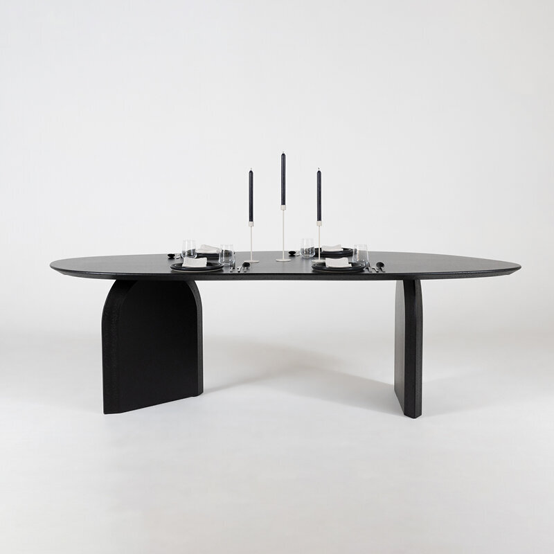 Blob Design dining table | Slot Amoeba LivingBoard P5 Black lacquer | Amoeba LivingBoard P5 Black lacquer | Studio HENK| 