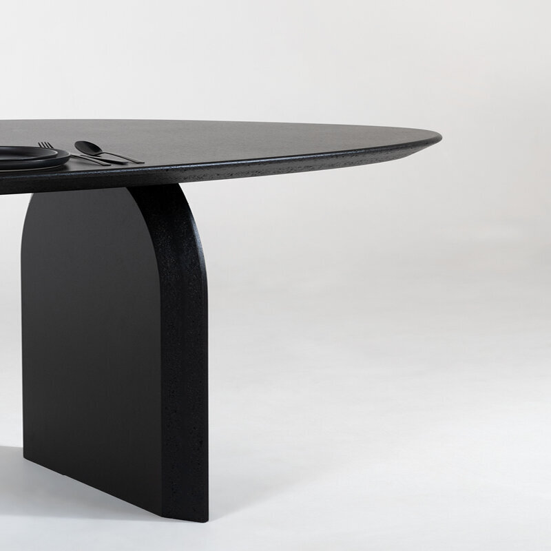 Blob Design dining table | Slot Amoeba LivingBoard P5 Black lacquer | Amoeba LivingBoard P5 Black lacquer | Studio HENK| 