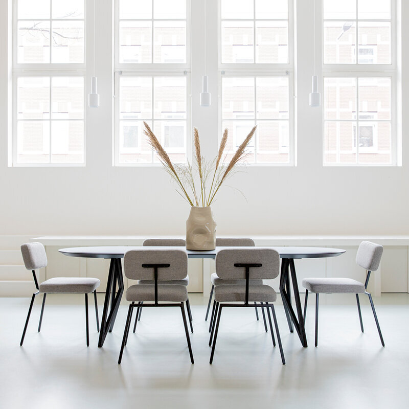 Flat oval Design dining table | Butterfly Steel black powdercoating | Oak natural lacquer  | Studio HENK | 