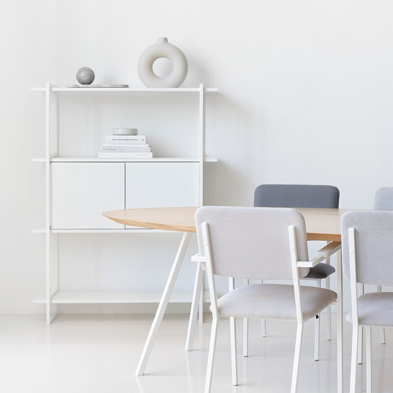 Ovale Design dining table | Slim Co Steel white powdercoating | Oak white lacquer | Studio HENK | 