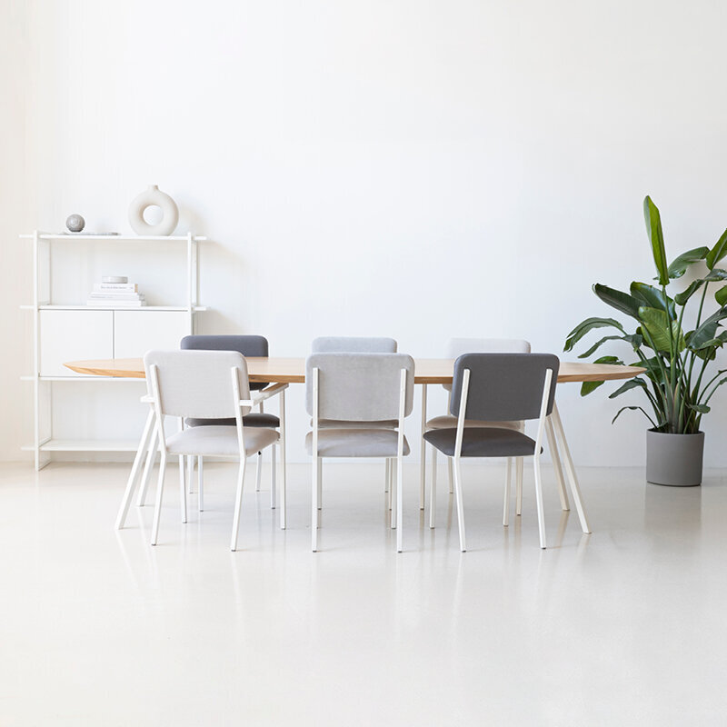 Ovale Design dining table | Slim Co Steel white powdercoating | Oak white lacquer | Studio HENK | 