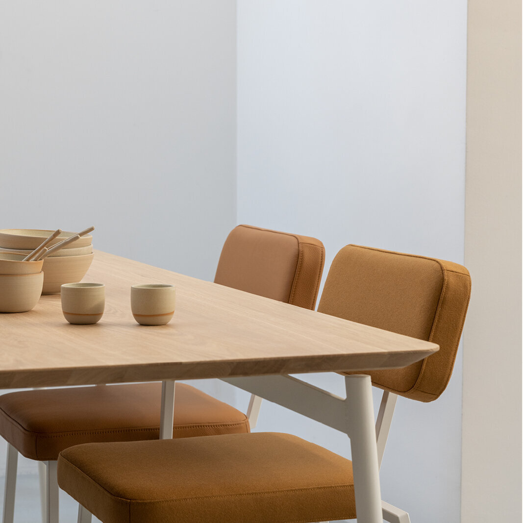 Rectangular Design dining table | Flyta Steel white powdercoating | HPL Fenix grigio bromo | Studio HENK | 