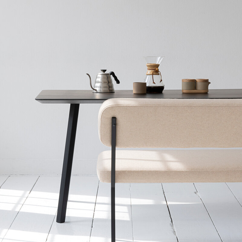 Rechthoekige Design dining table | New Classic Steel black powdercoating | Oak hardwax oil natural light | Studio HENK| 