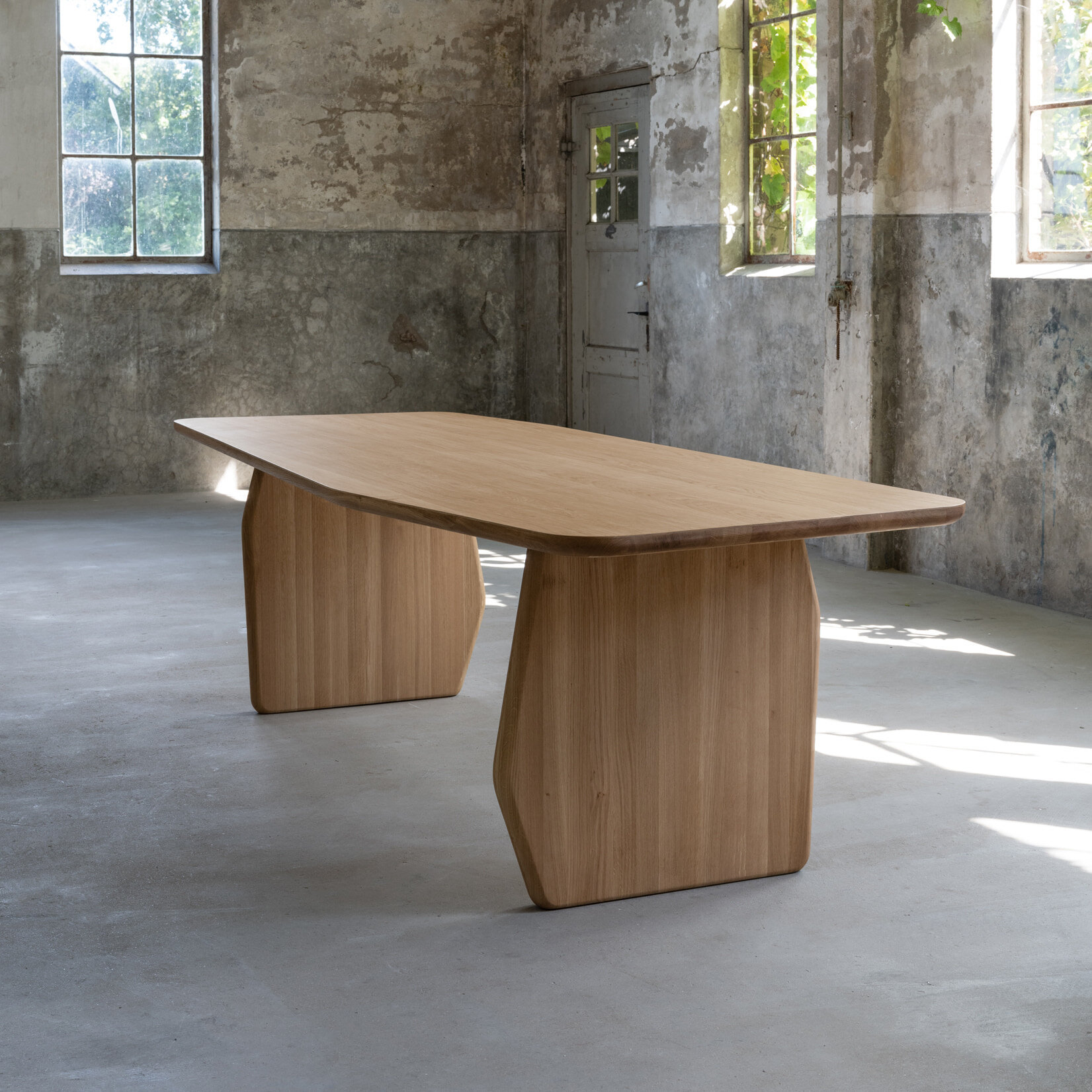  Design dining table | Slant Oak smoked stain | Oak smoked | Studio HENK | 