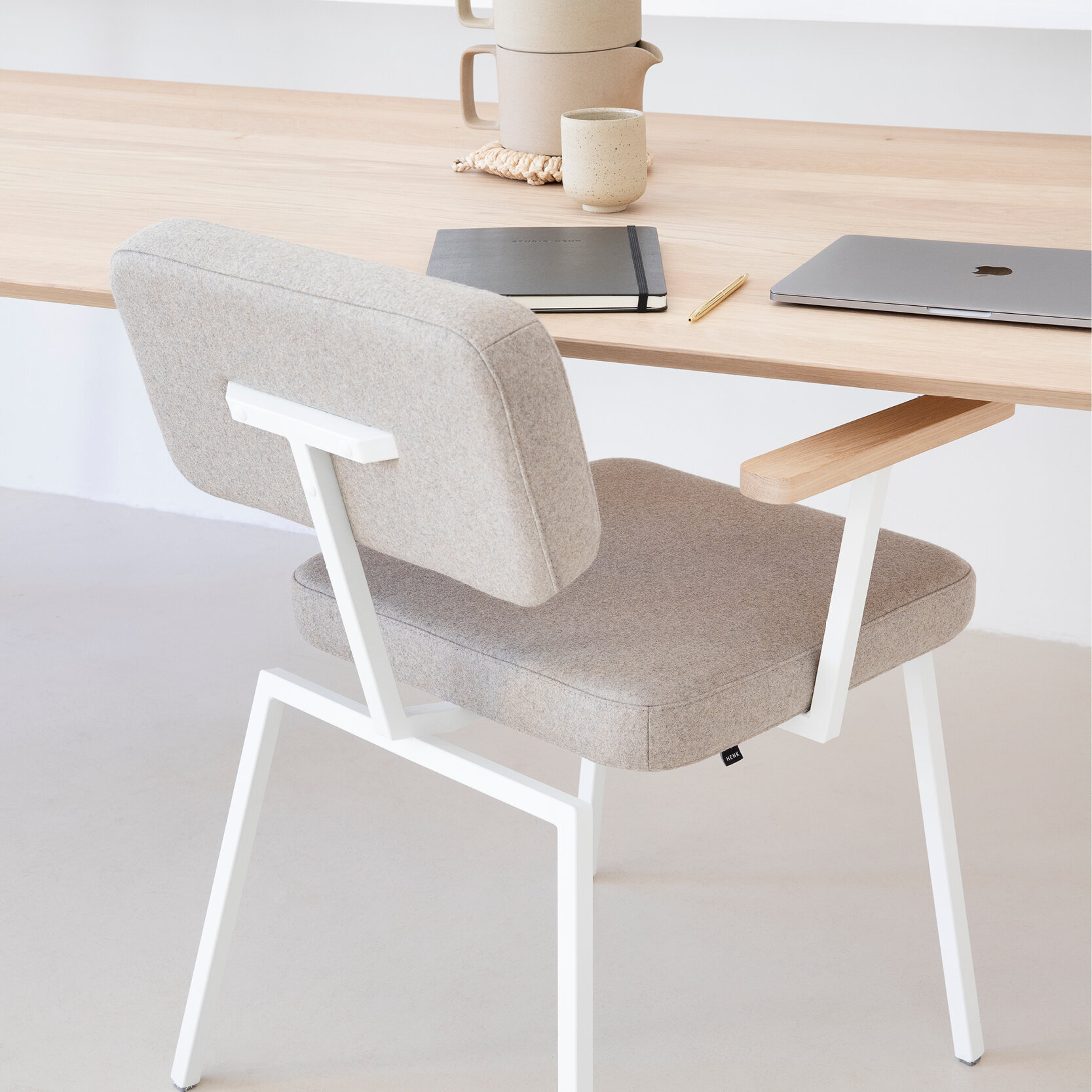 Rectangular Design dining table | New Classic Home Desk Steel white powdercoating | Oak hardwax oil natural light | Studio HENK | 