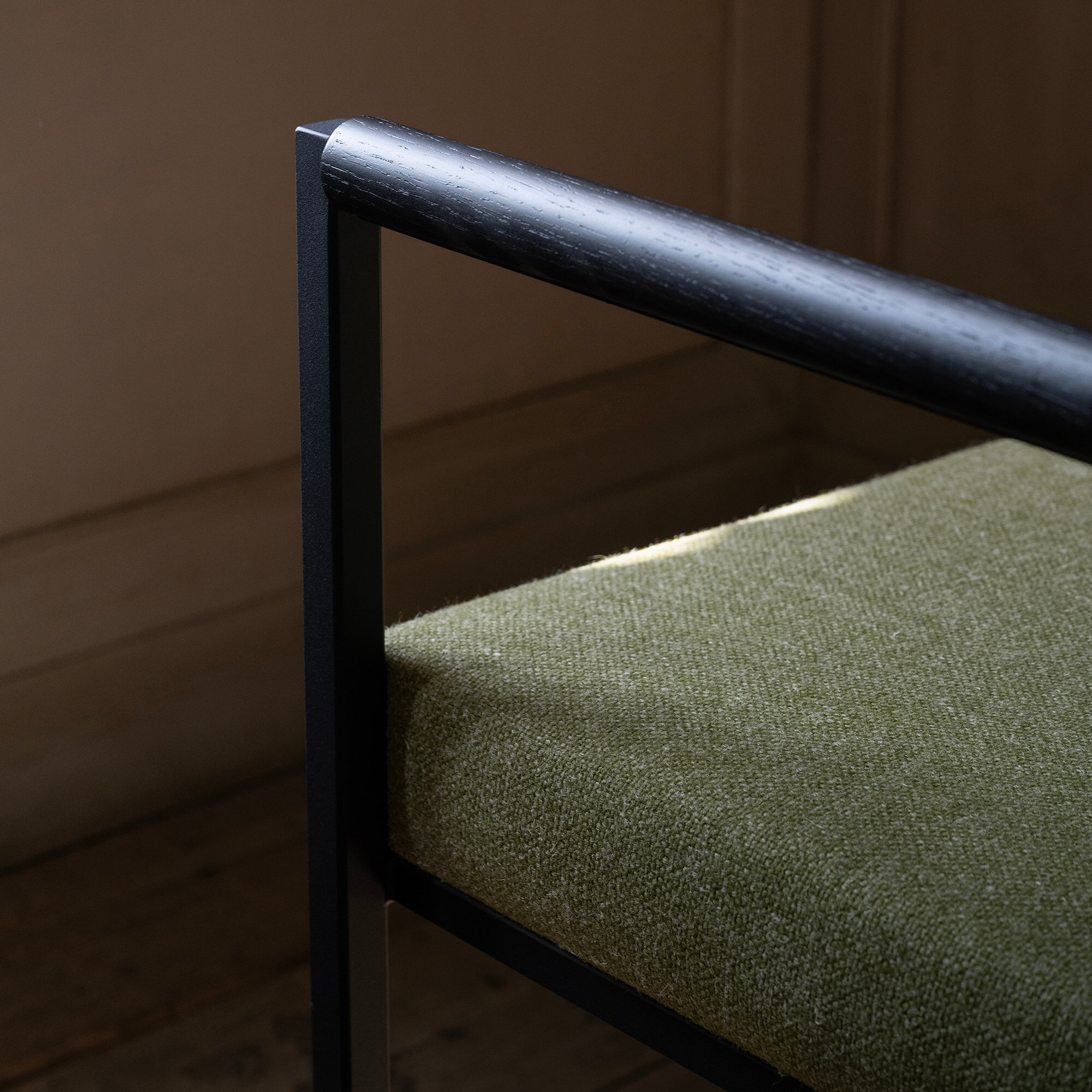 Design modern dining chair | Bolster Dining Chair with armrest Beige orion shitake124 | Studio HENK | 