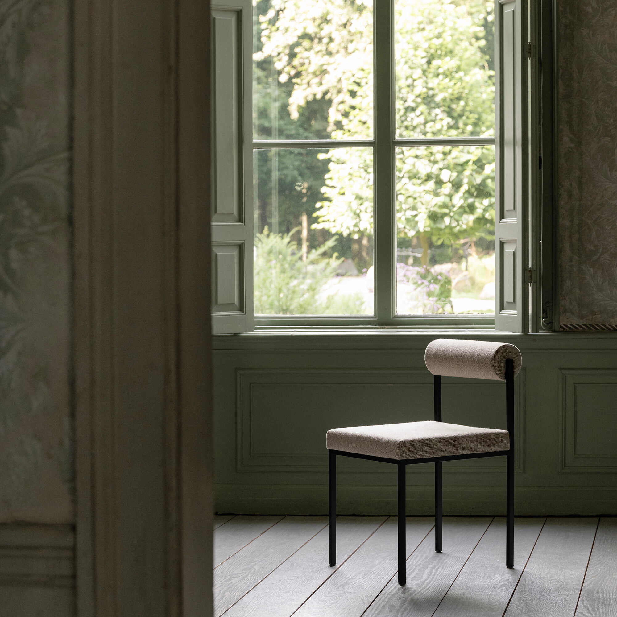 Design modern dining chair | Bolster Dining Chair without armrest Green hemp acre19 | Studio HENK | 