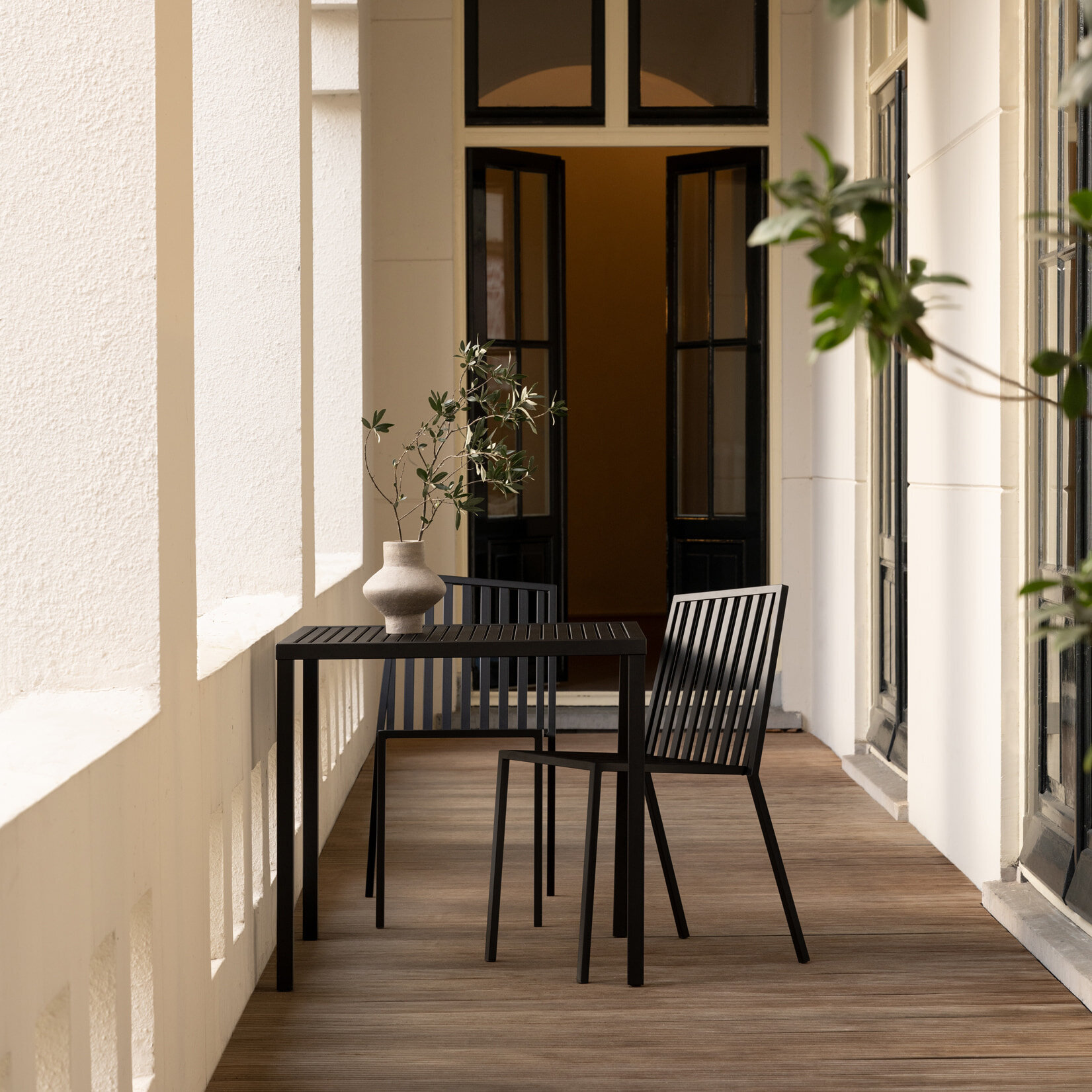 Square outdoor Design dining table | Trace Outdoor Table  Black powdercoating KTL | Black Powdercoat KTL | Studio HENK | 