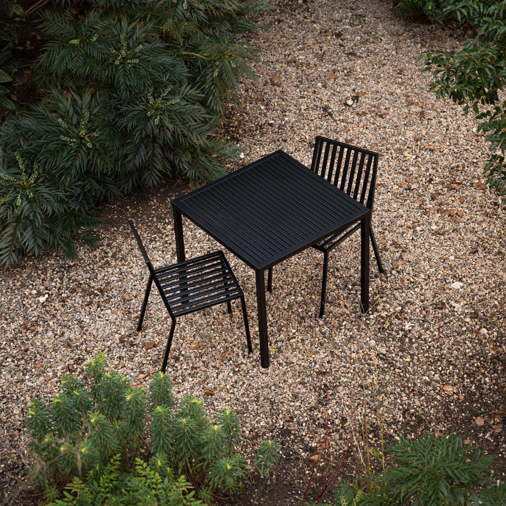 Square outdoor Design dining table | Trace Outdoor Table  Black powdercoating KTL | Black Powdercoat KTL | Studio HENK | 