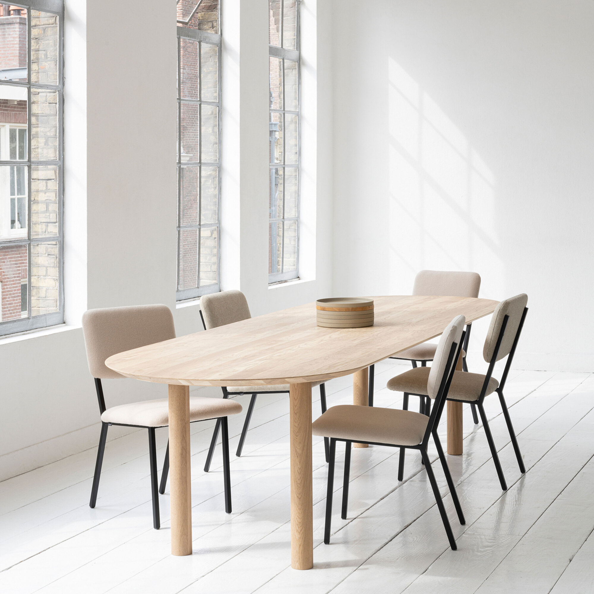  Design dining table | Cylinder Oak hardwax oil natural | Oak white lacquer | Studio HENK | 