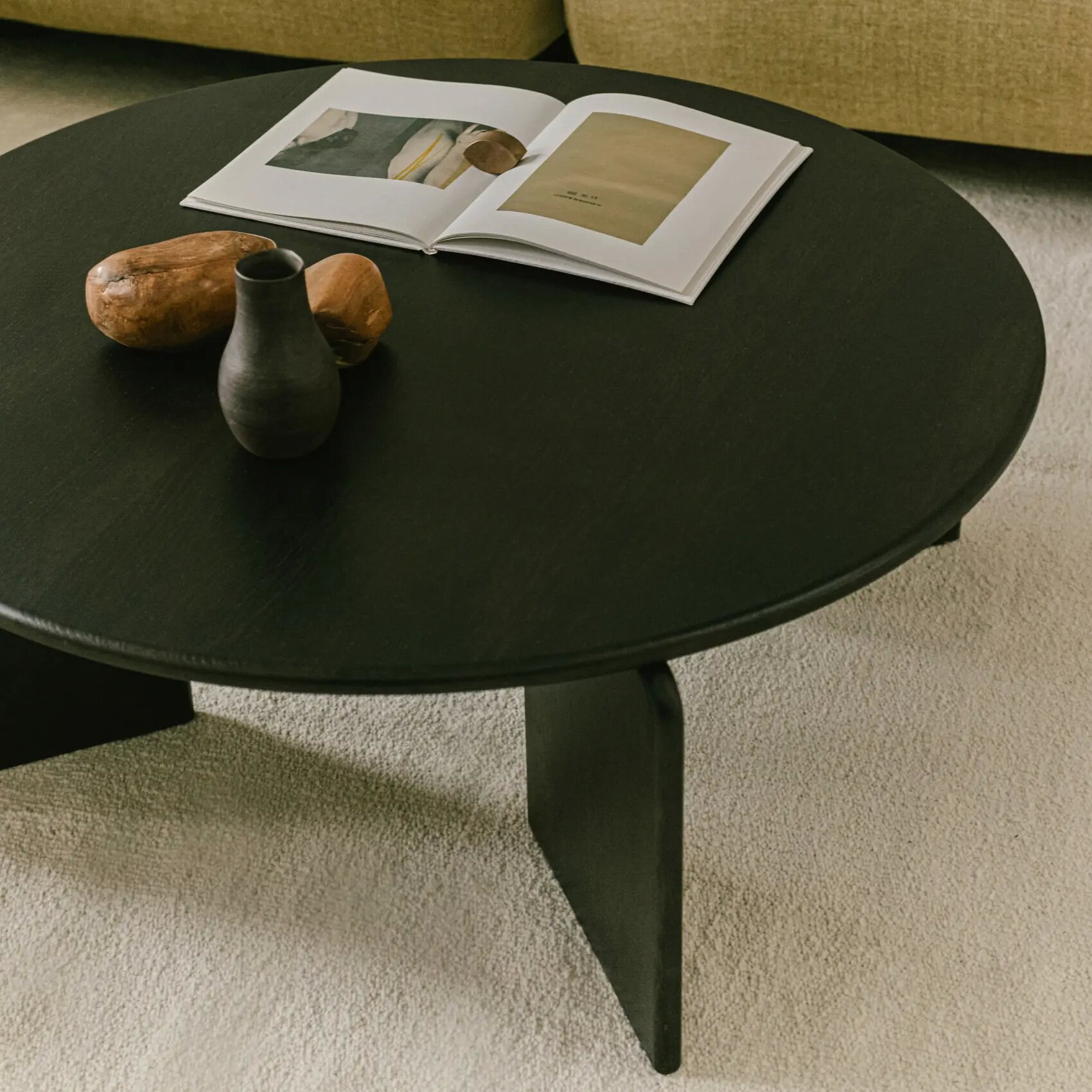 Design Coffee Table | Soft Coffee Table 70 Oak green lacquer | Oak green lacquer | Studio HENK | 