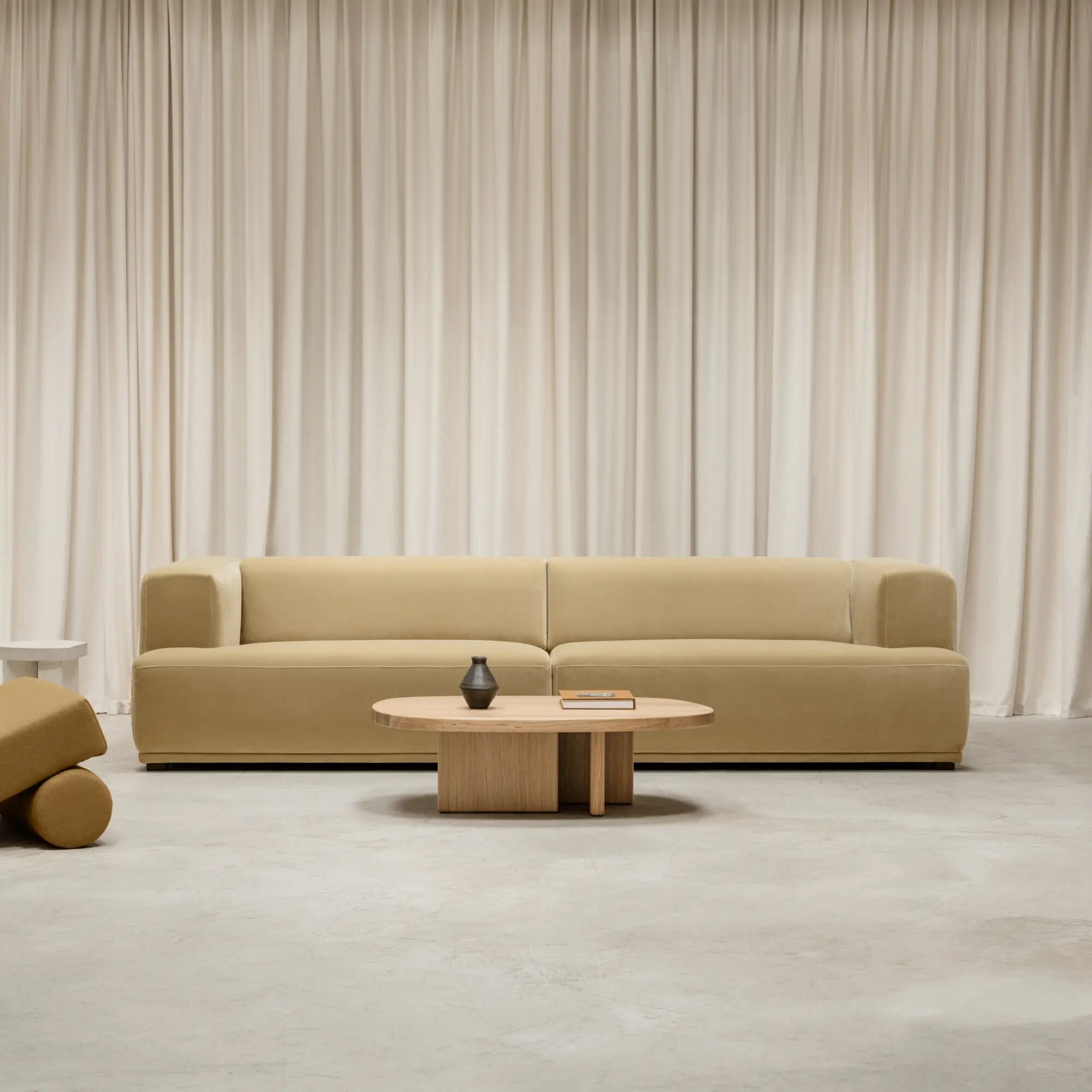 Design Coffee Table | Federico Coffee Table Oak natural lacquer | Oak natural lacquer | Studio HENK | 