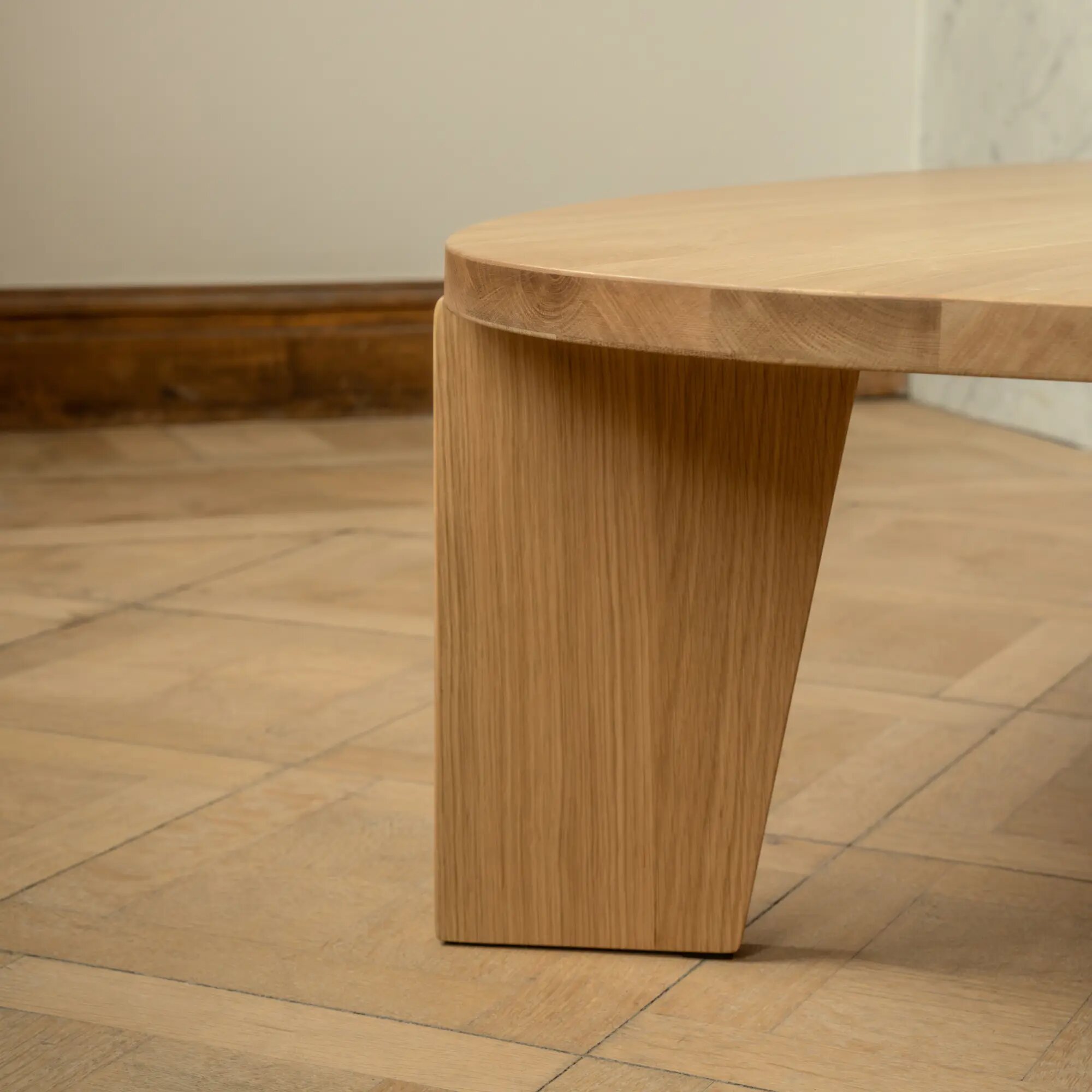 Design Coffee Table | Taper Coffee Table 142 Oak natural lacquer | Oak natural lacquer | Studio HENK | 