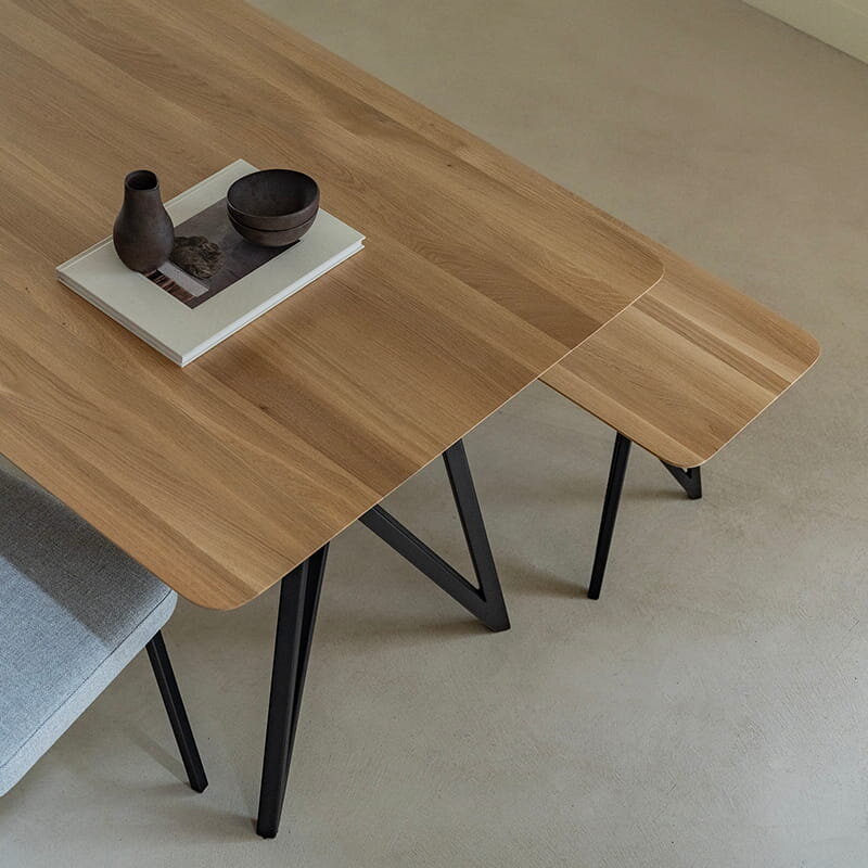 Rectangular Design dining table | Butterfly Steel black powdercoating | Oak natural lacquer  | Studio HENK| 