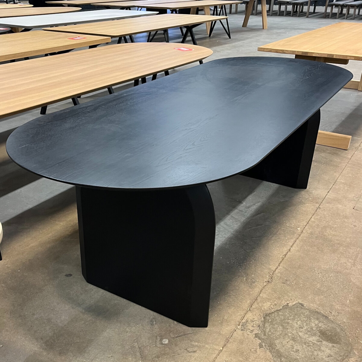 Flat oval Design dining table | Slot 1 Oak black stain | Oak black stain | Studio HENK | 