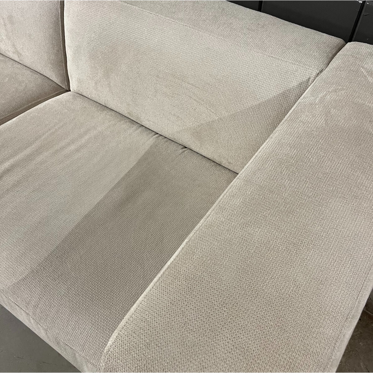 Design modern sofa | Cave Sofa 2,5 seater 1 regain natural01 | Studio HENK | 