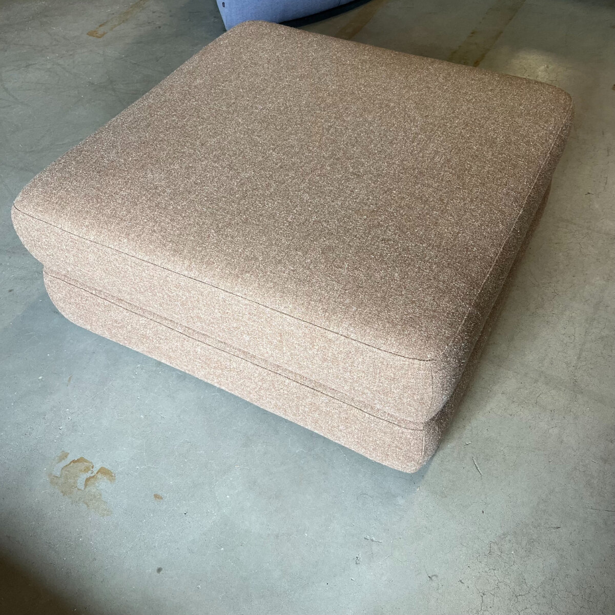 Design modern sofa | Layer sofa hocker  1 hemp seed13 | Studio HENK | 