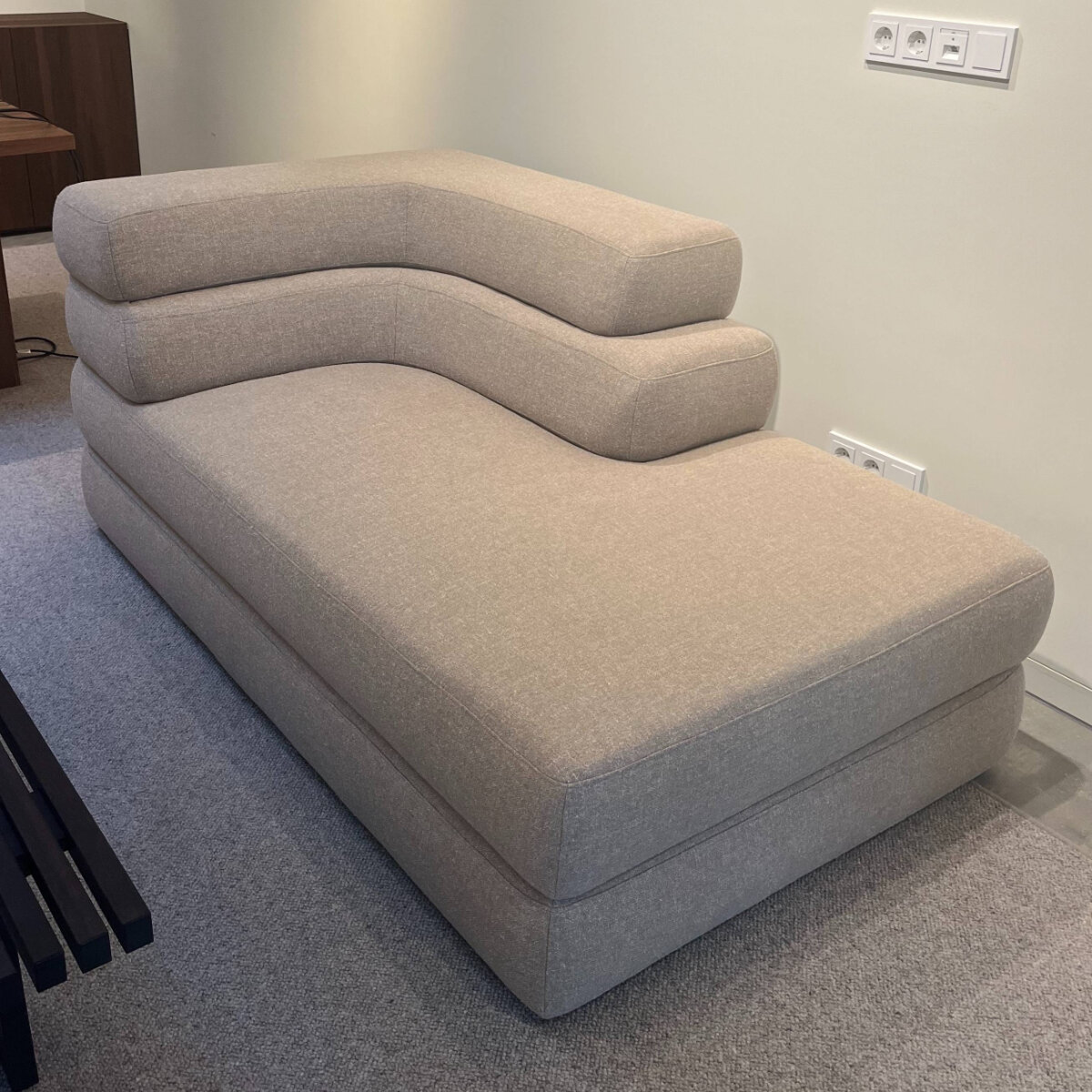 Design modern sofa | Layer sofa chaise longue arm right 1 hemp oat05 | Studio HENK | 