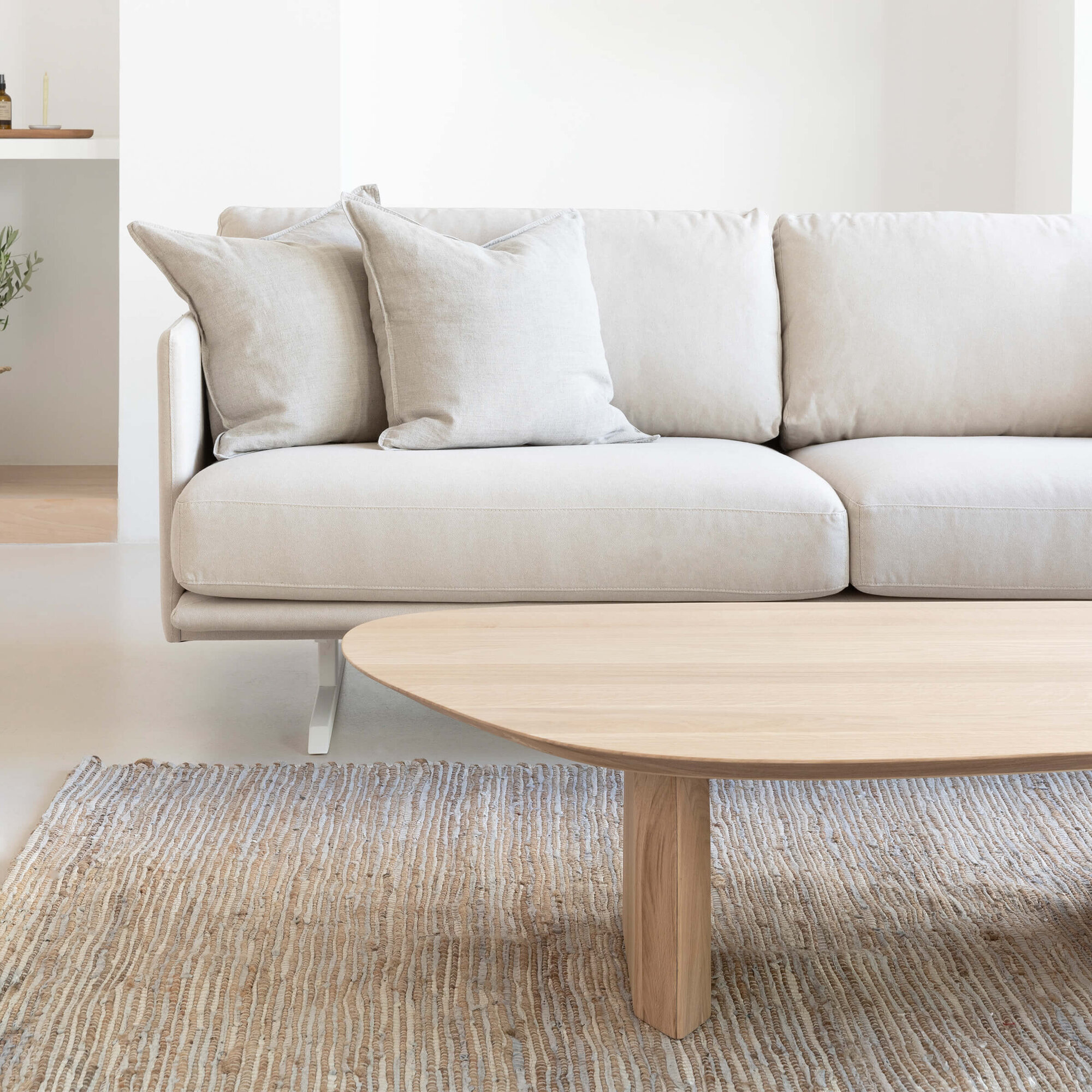 Design Coffee Table | Slot Coffee Table Oak hardwax oil natural light 3041 | Oak hardwax oil natural light 3041 | Studio HENK | 