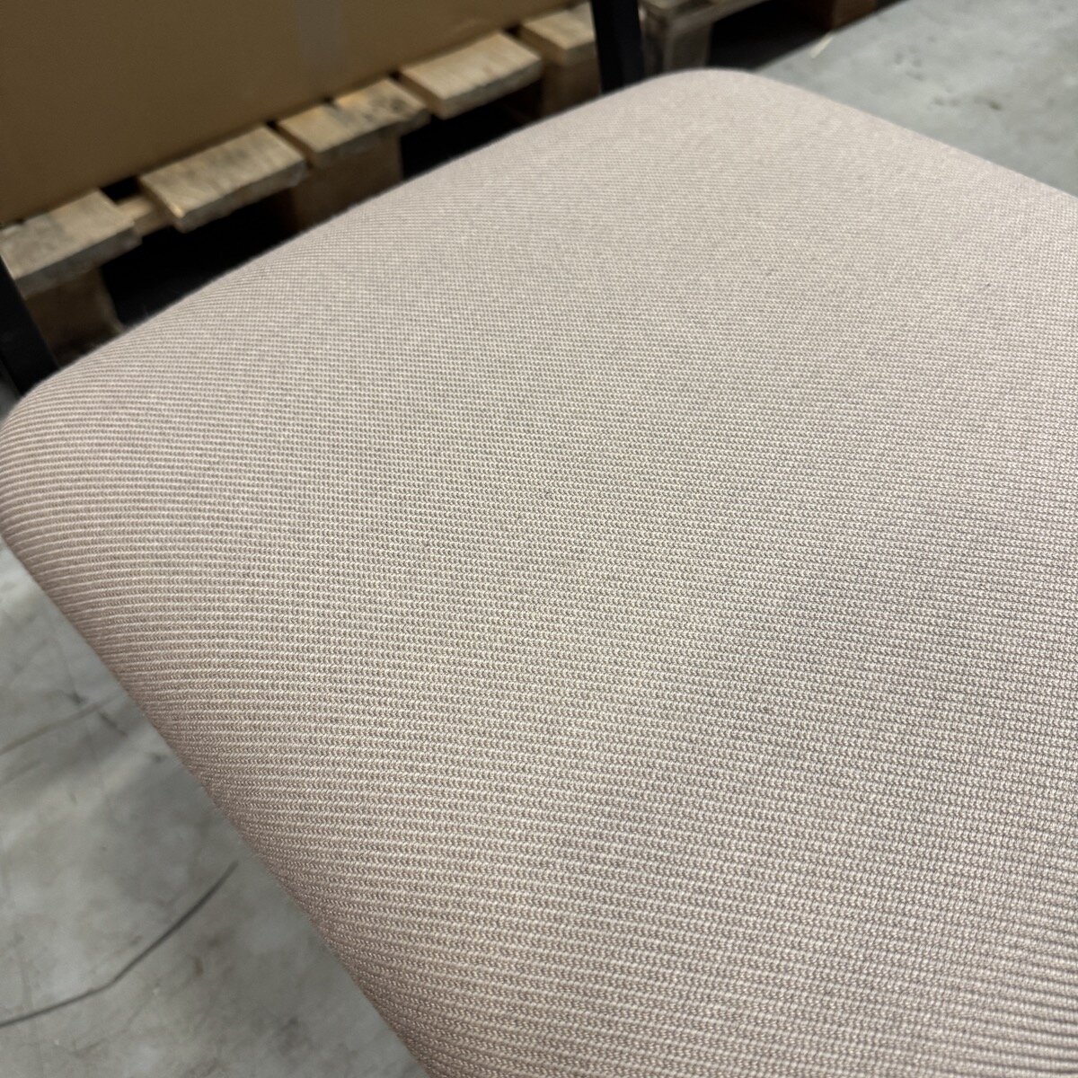 Design modern dining chair | Co Chair without armrest Light Grey twillweave 120 | Studio HENK | 
