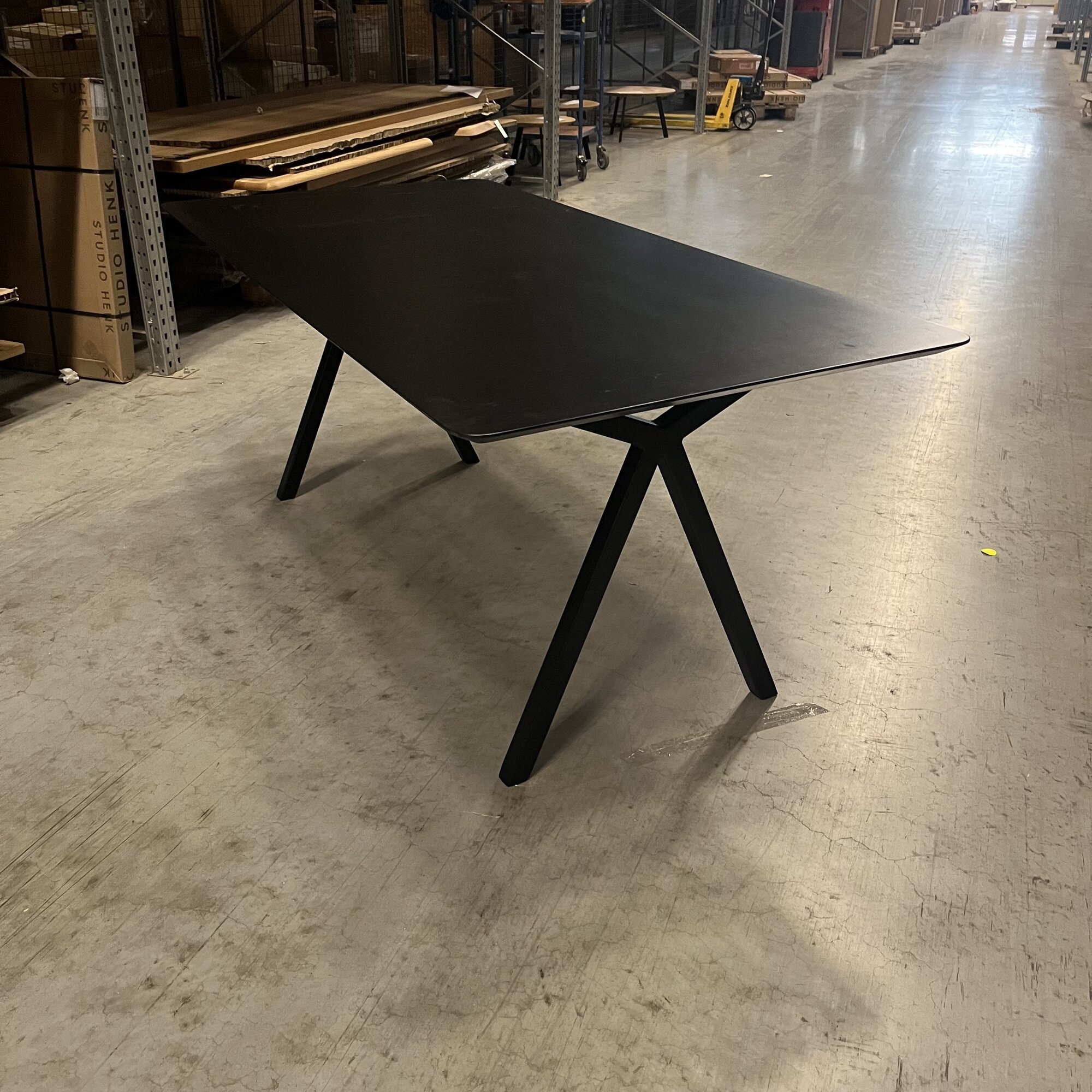 Rectangular Design dining table | Slim X-type Steel black powdercoating | Oak black stain | Studio HENK | 