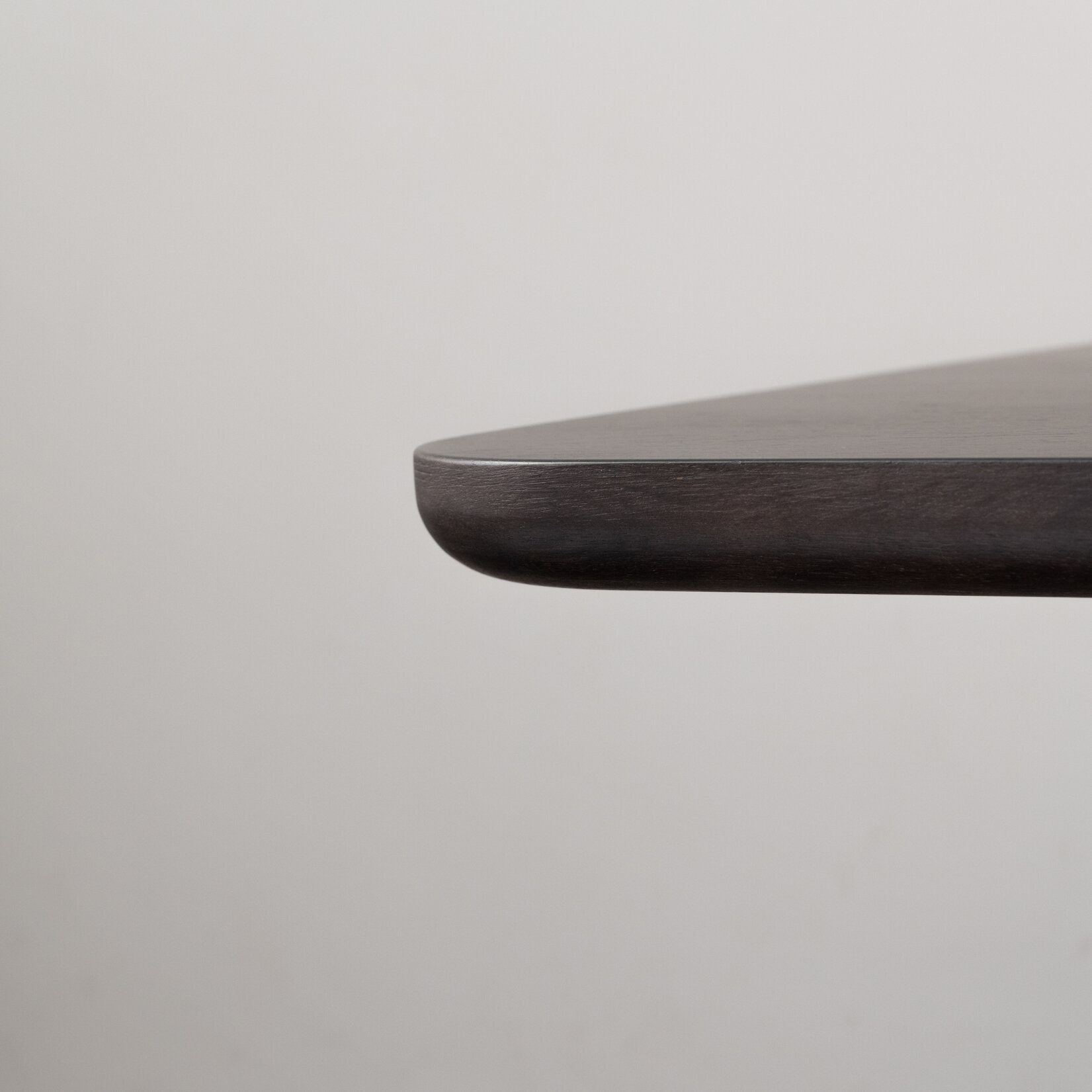  Design dining table | Slim X-type Steel black powdercoating | Oak hardwax oil natural | Studio HENK | 