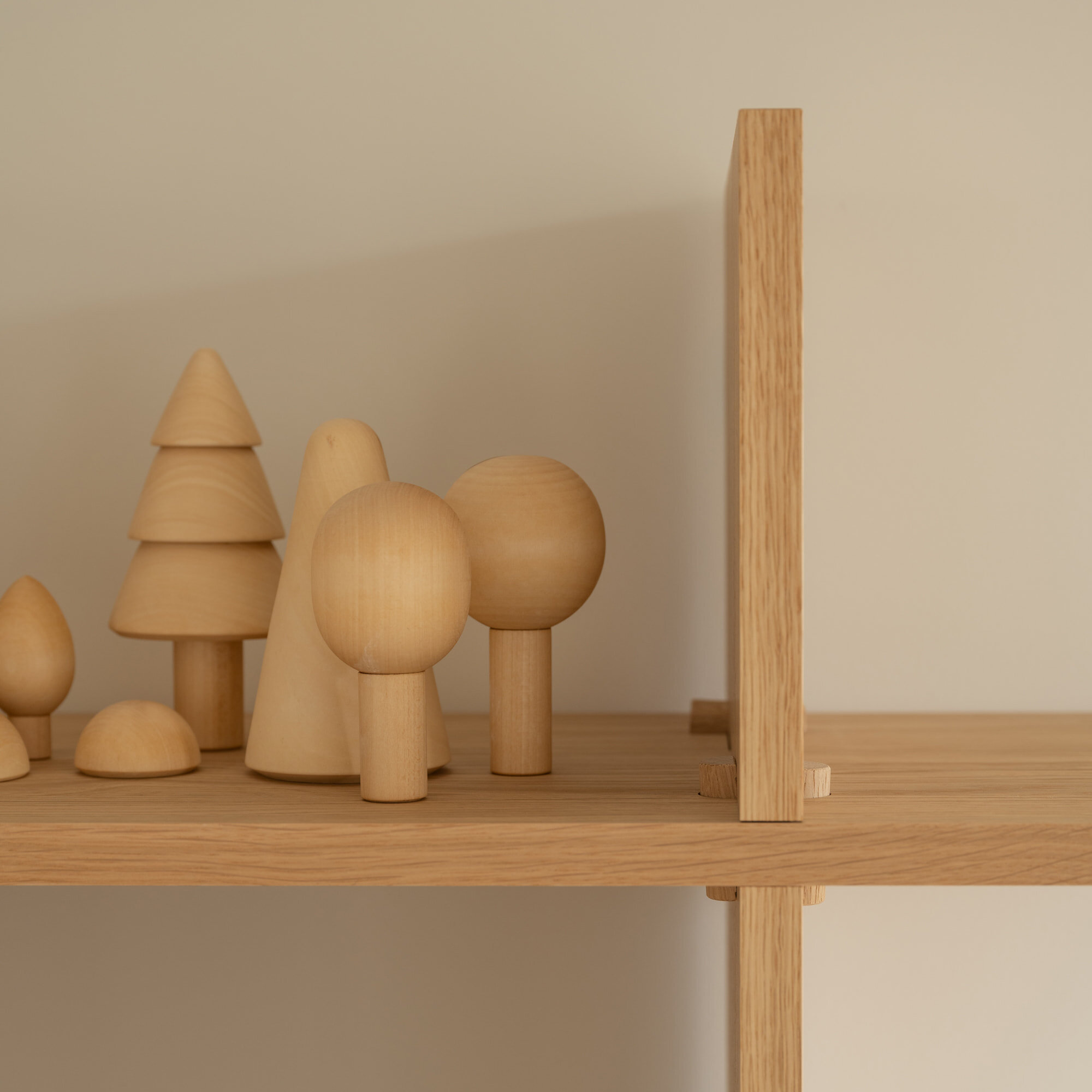 Designer cabinet | Column Cabinet 36 Oak natural | Studio HENK | 