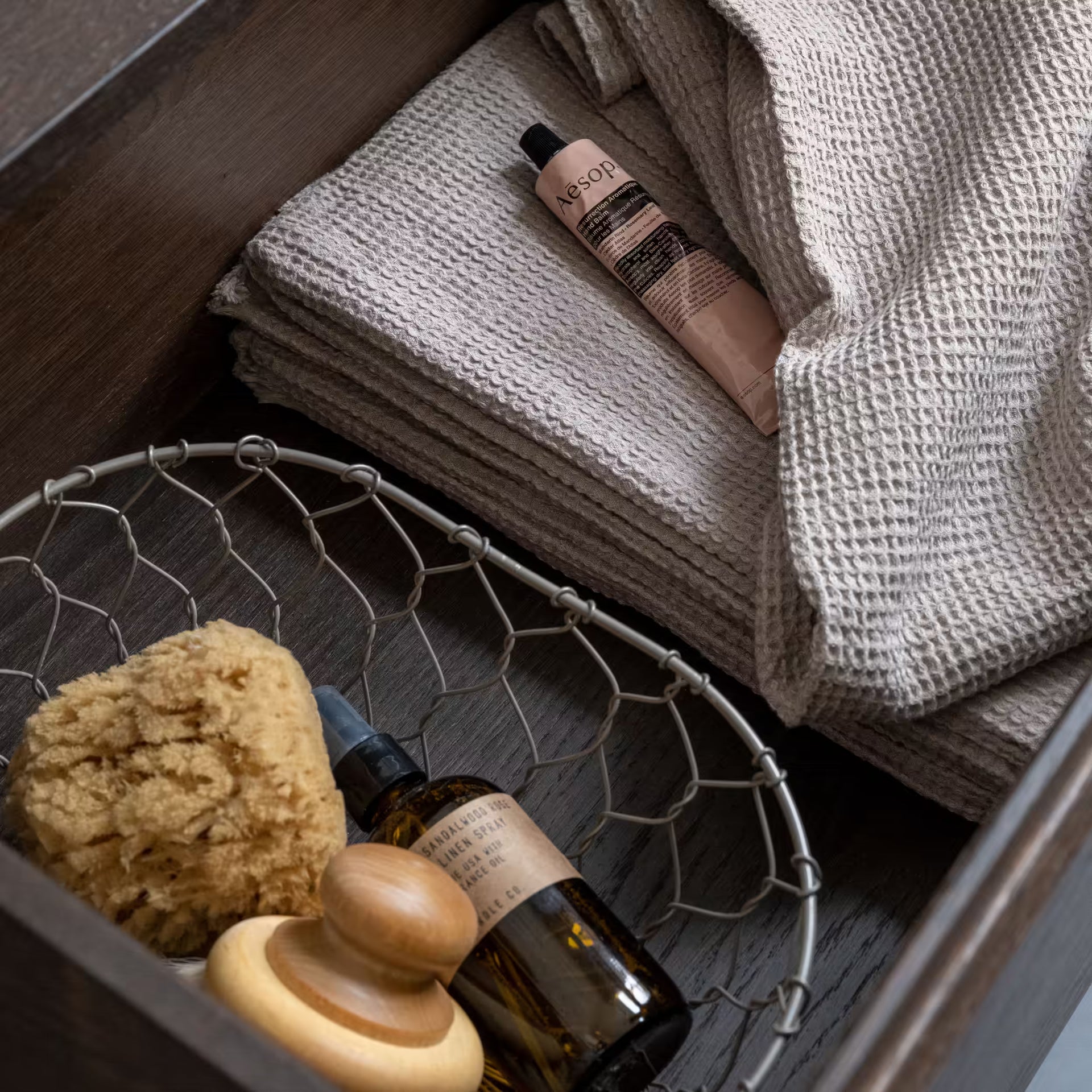 The Dresser 21
