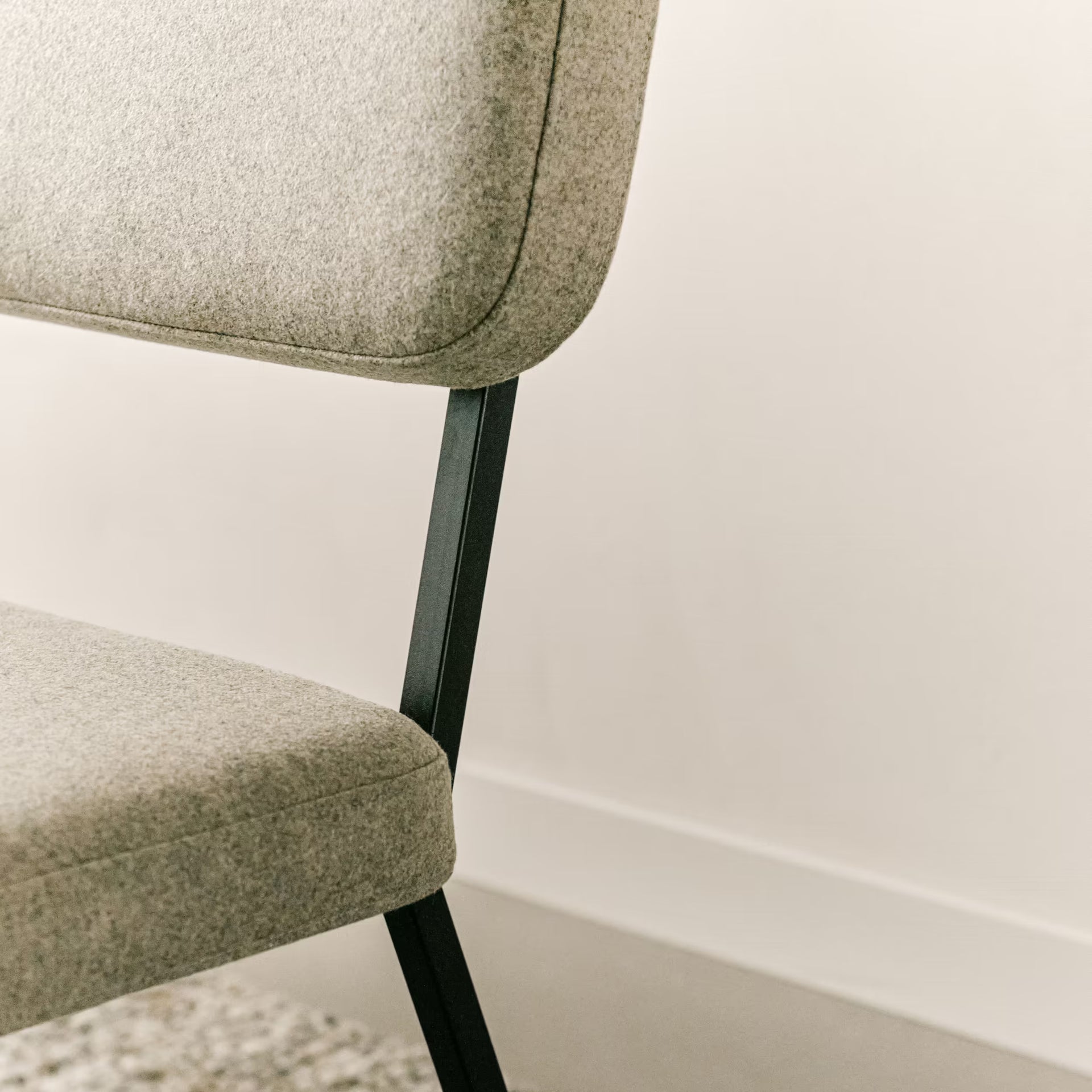 Coode dining bench