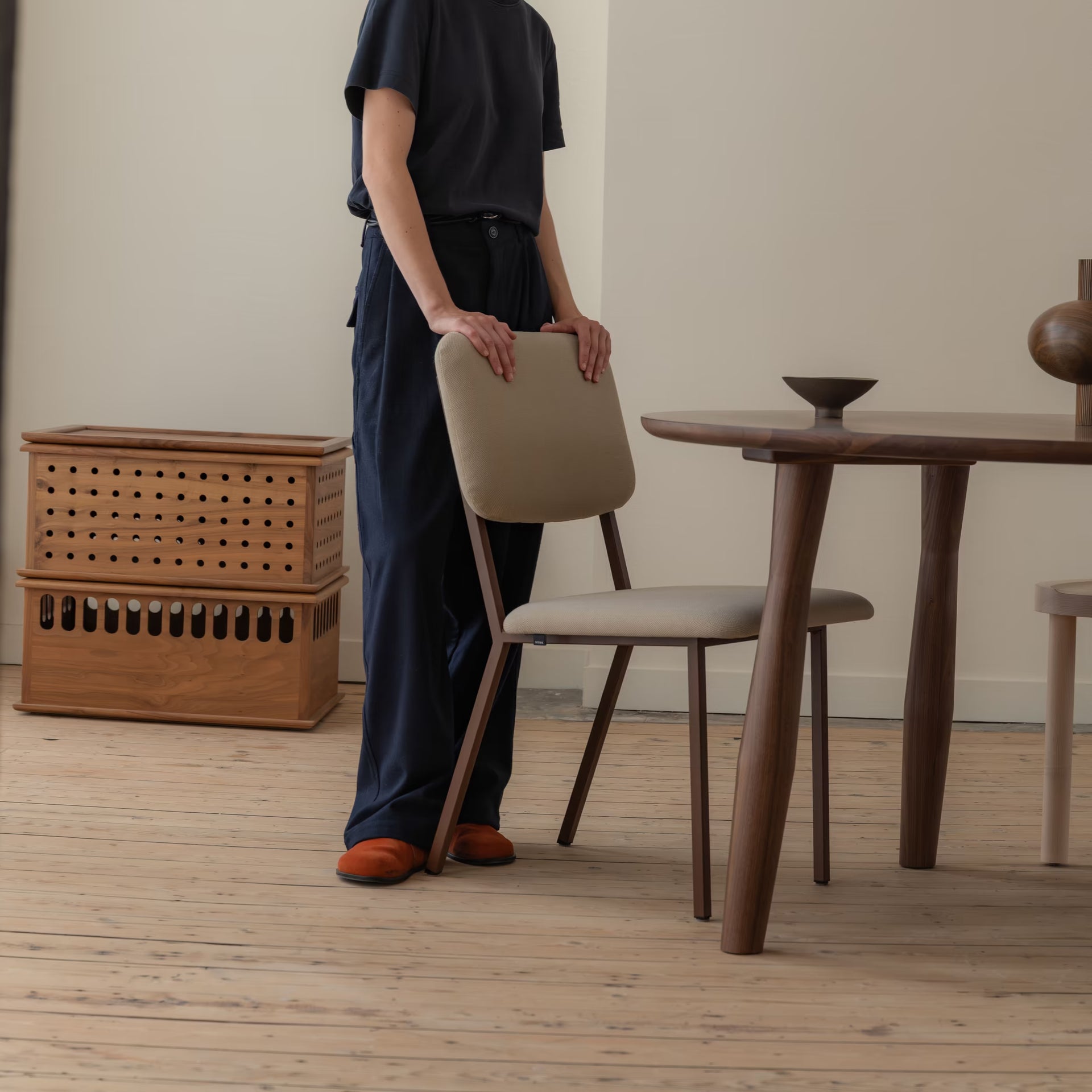 Co dining chair with armrest