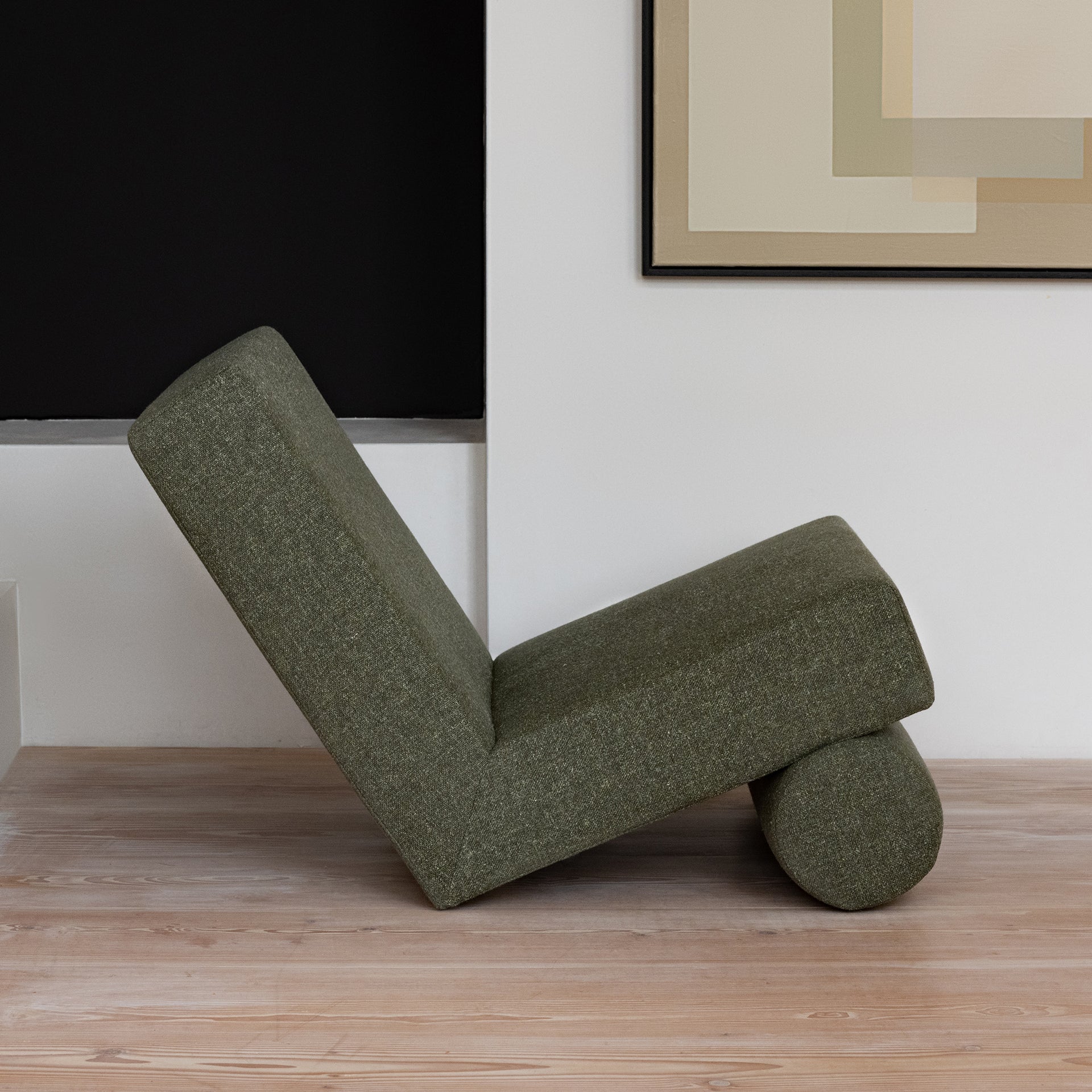 Lean armchair
