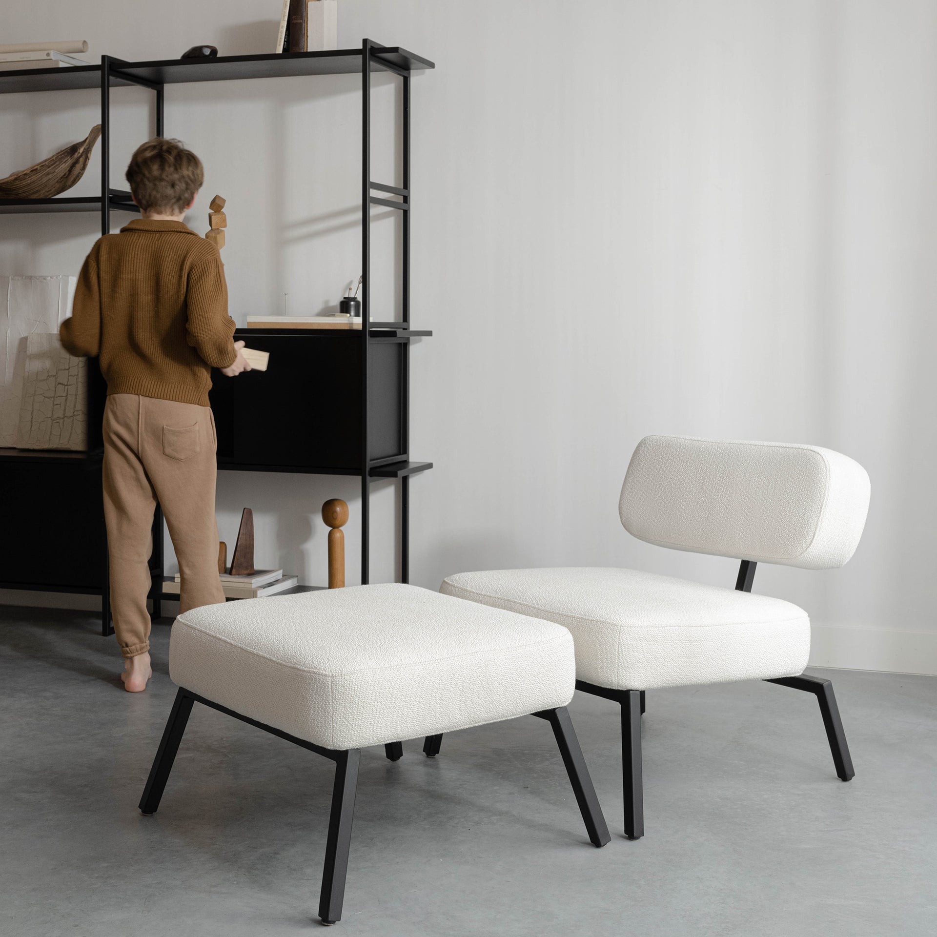 Ode armchair