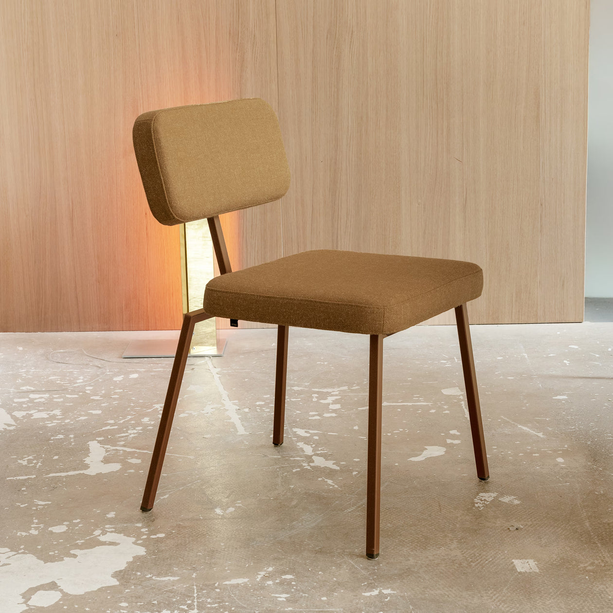 Ode dining chair