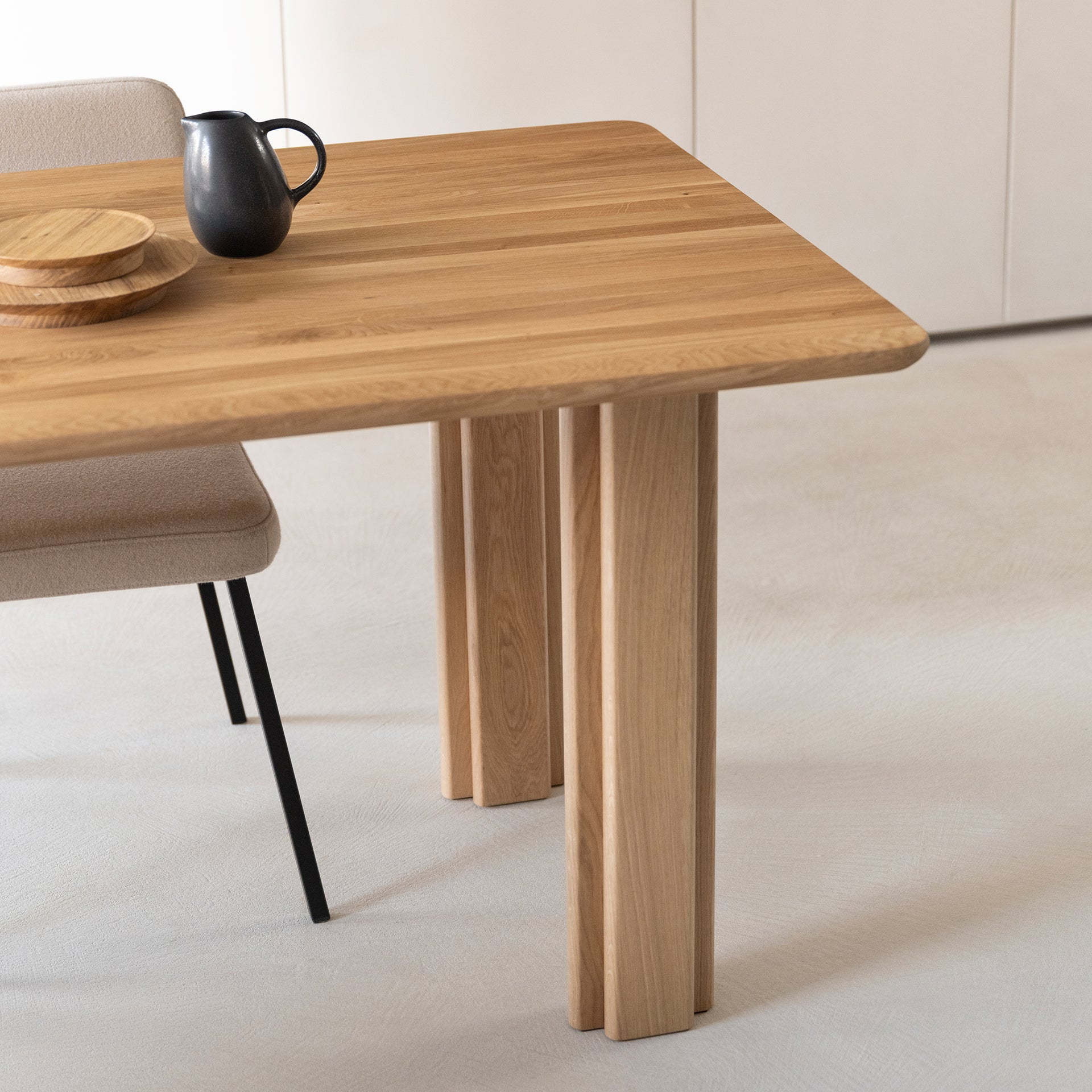 Solid dining bench, dark brown stained oak, 180cm radius