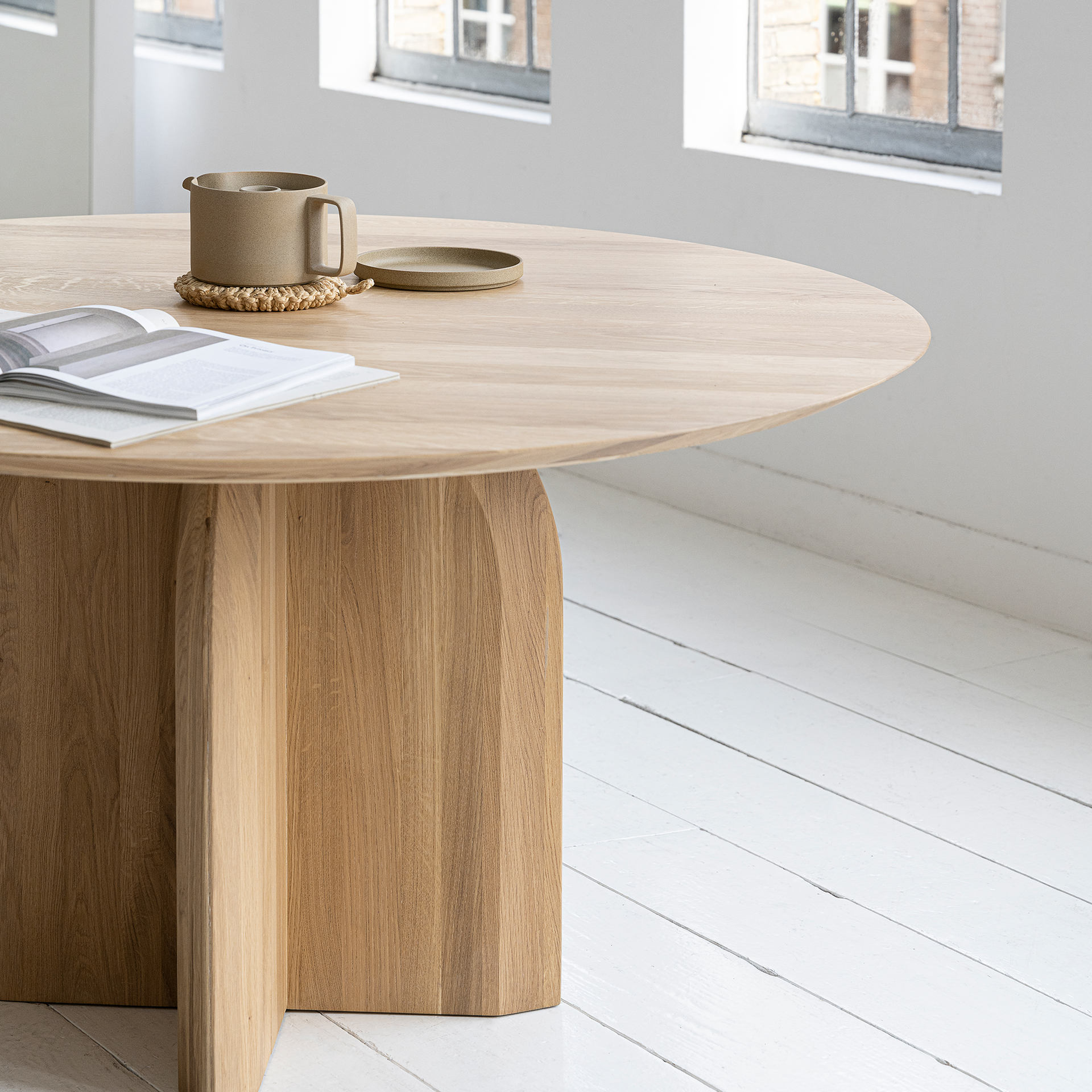 Quadpod Round Solid Oak Hardwax Oil Natural Light Dining Table