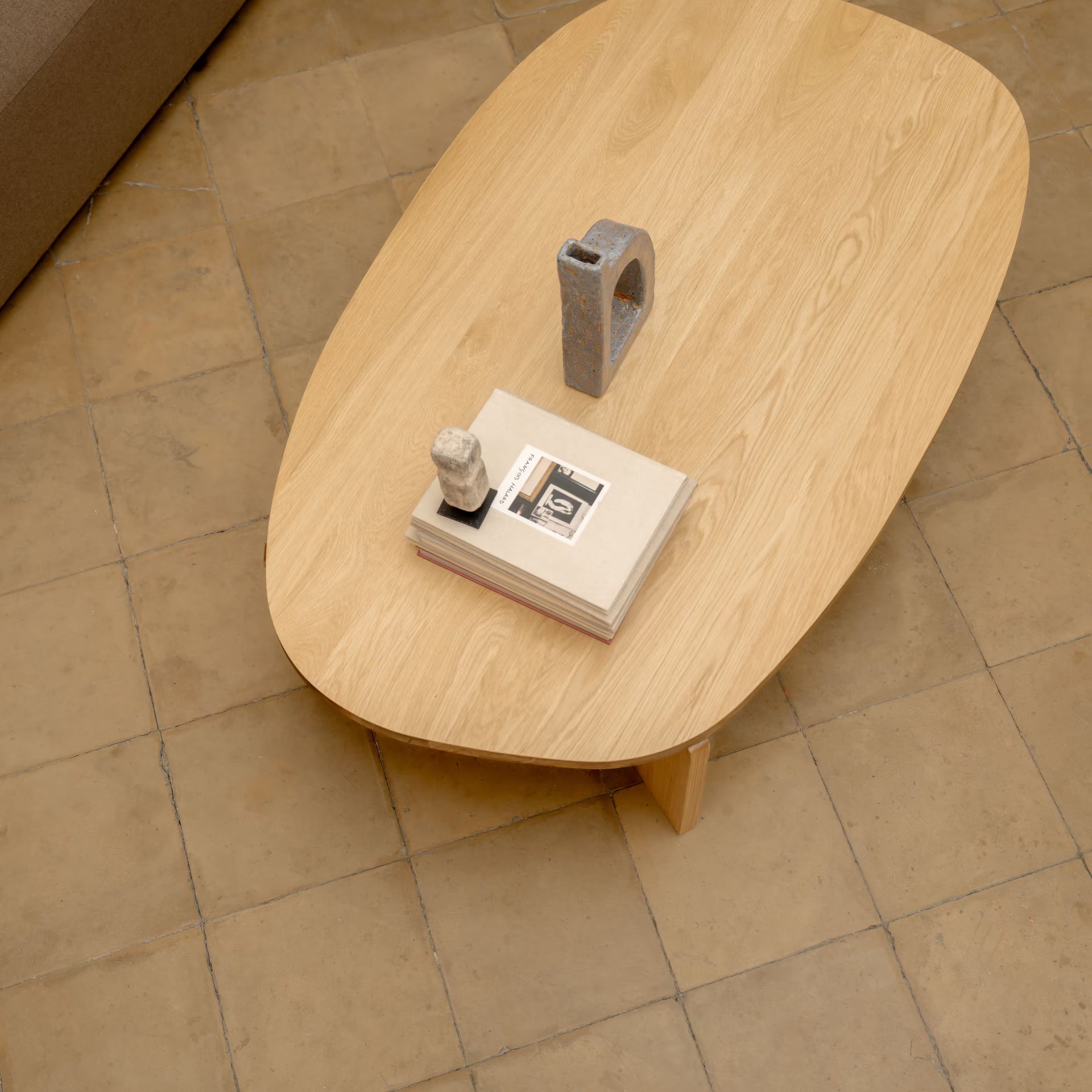 Taper coffee table