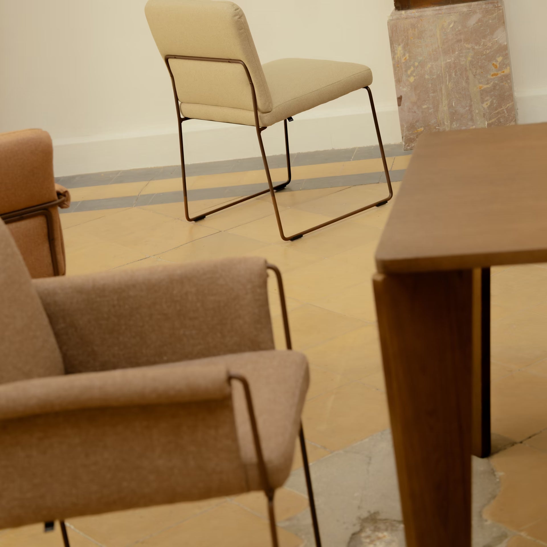 Unfold dining chair without armrest