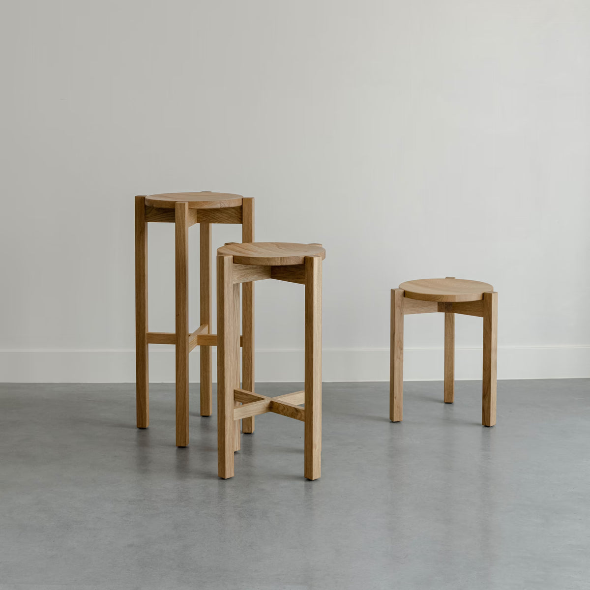 Base stool 770