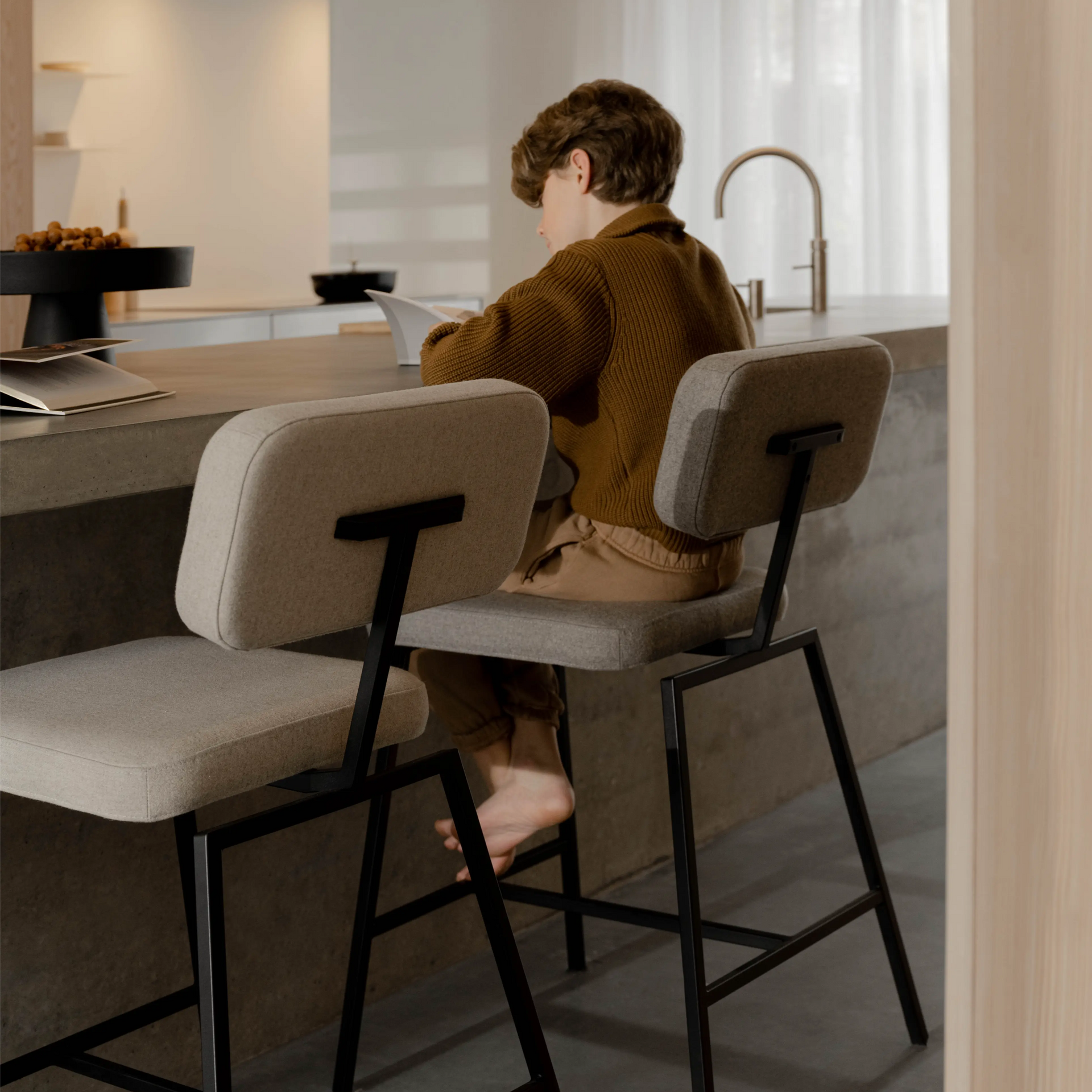 Ode bar stool 650