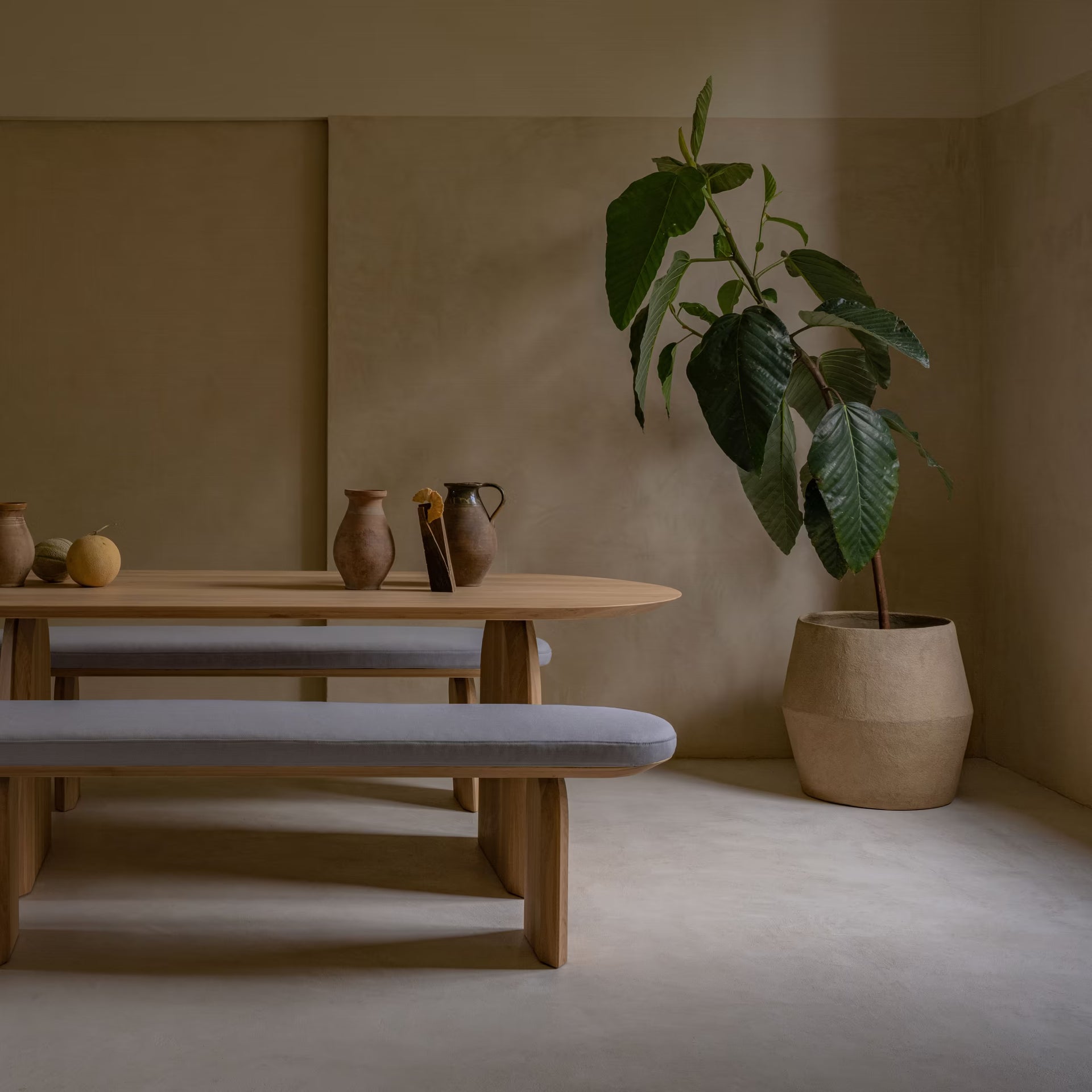Dining bench seat cushion